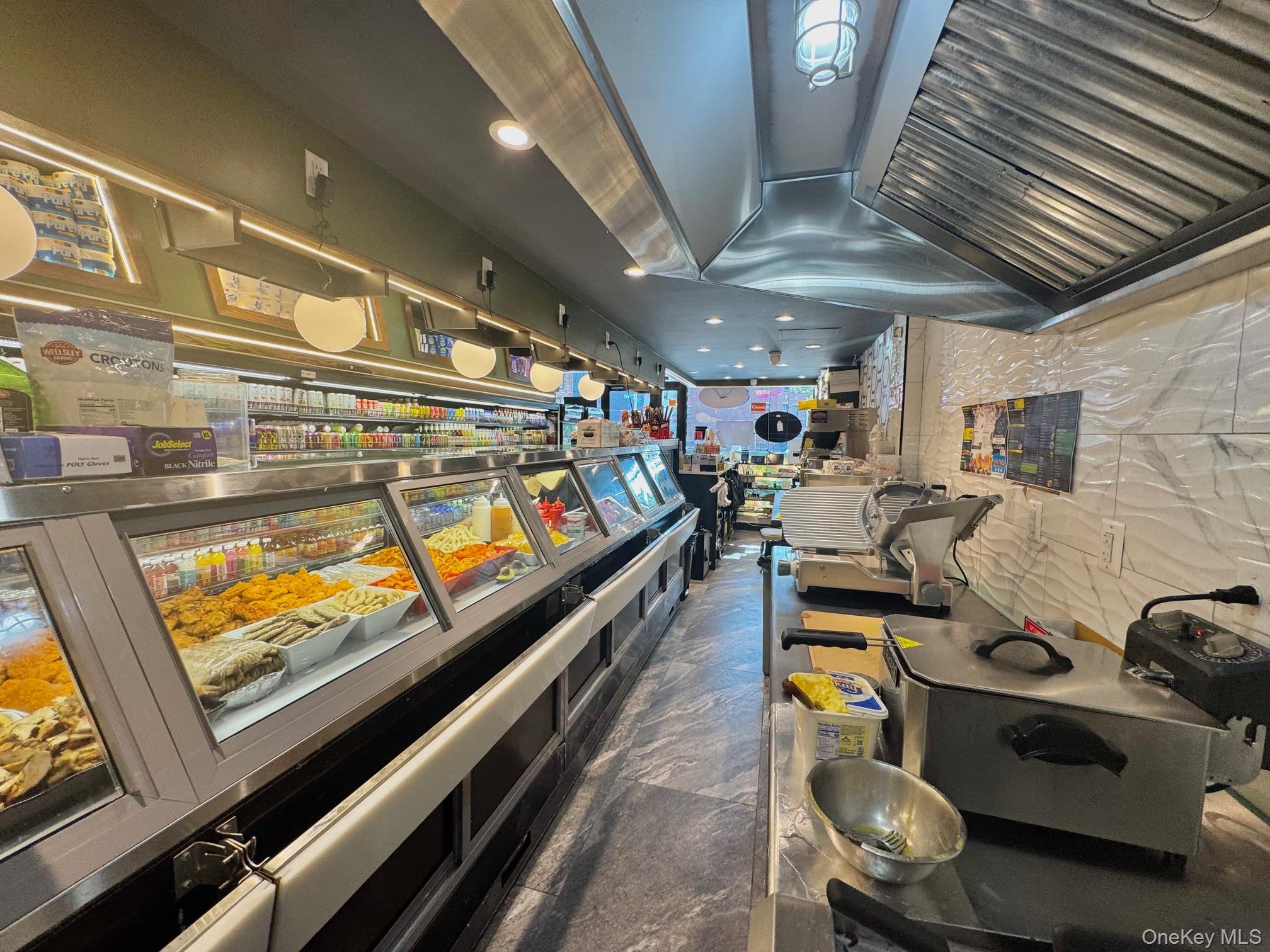 #20 photo, 322 Union Avenue, ブルックリン区 Brooklyn , NY 11211