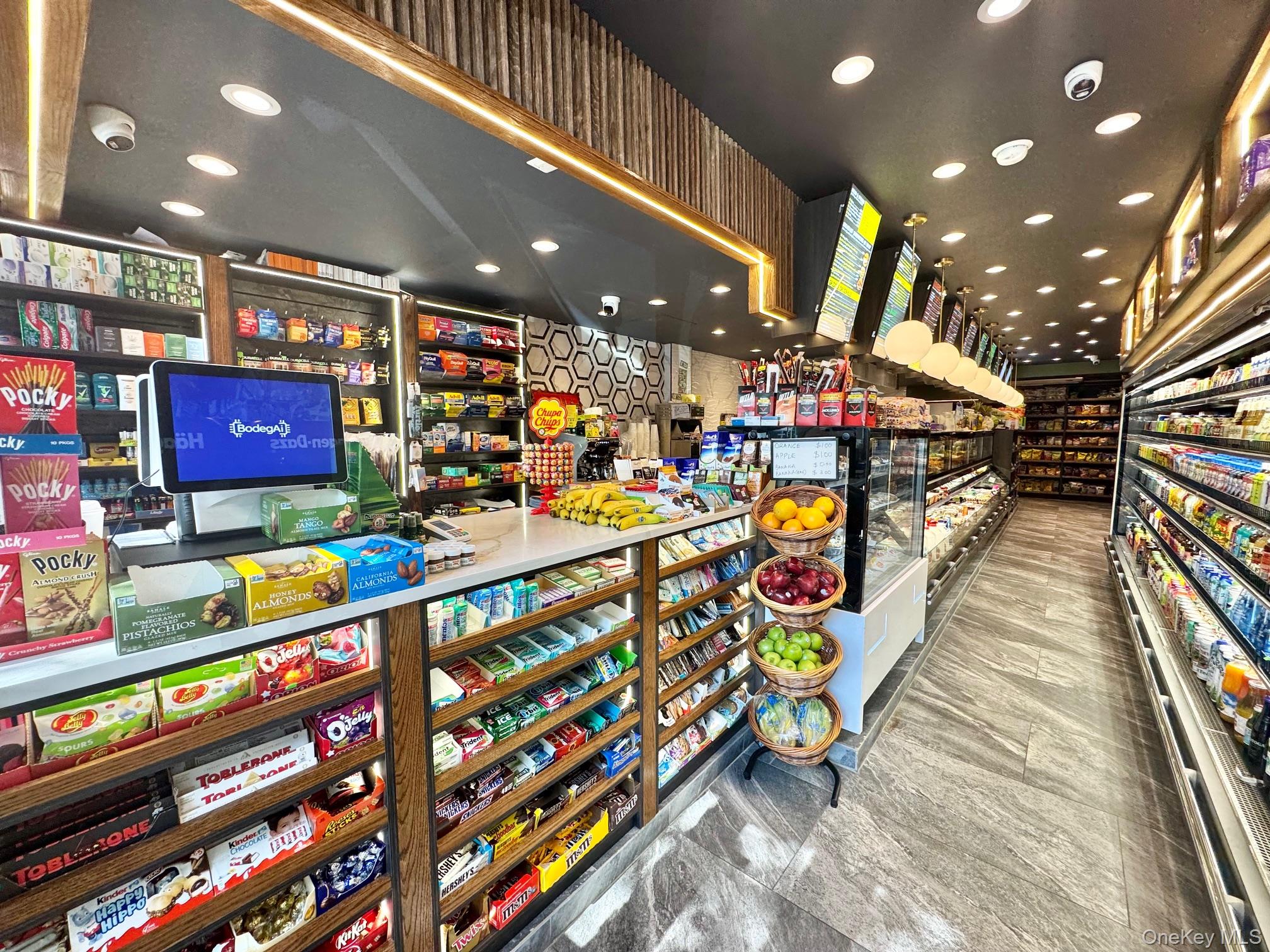 #5 photo, 322 Union Avenue, ブルックリン区 Brooklyn , NY 11211