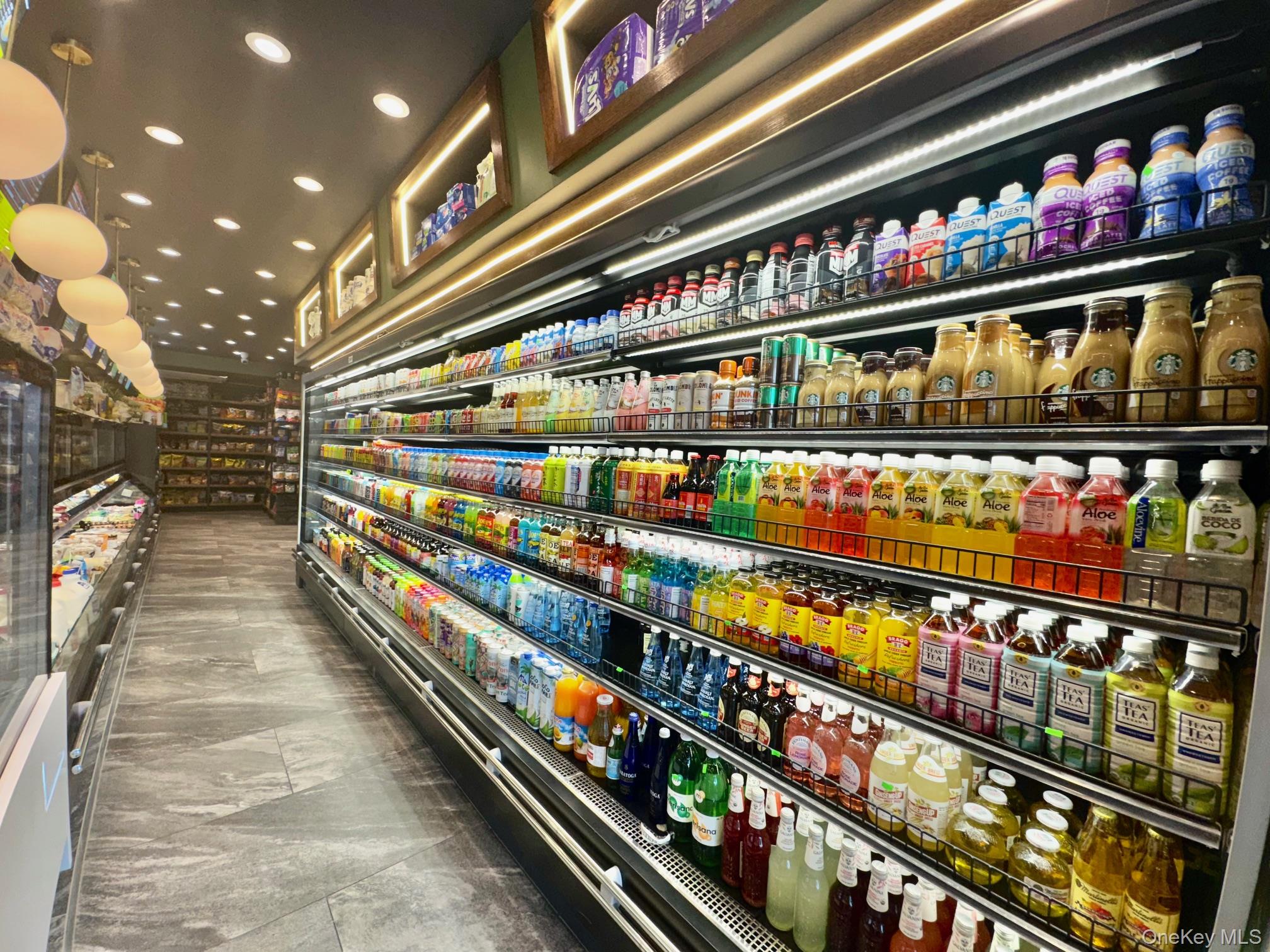 #9 photo, 322 Union Avenue, ブルックリン区 Brooklyn , NY 11211