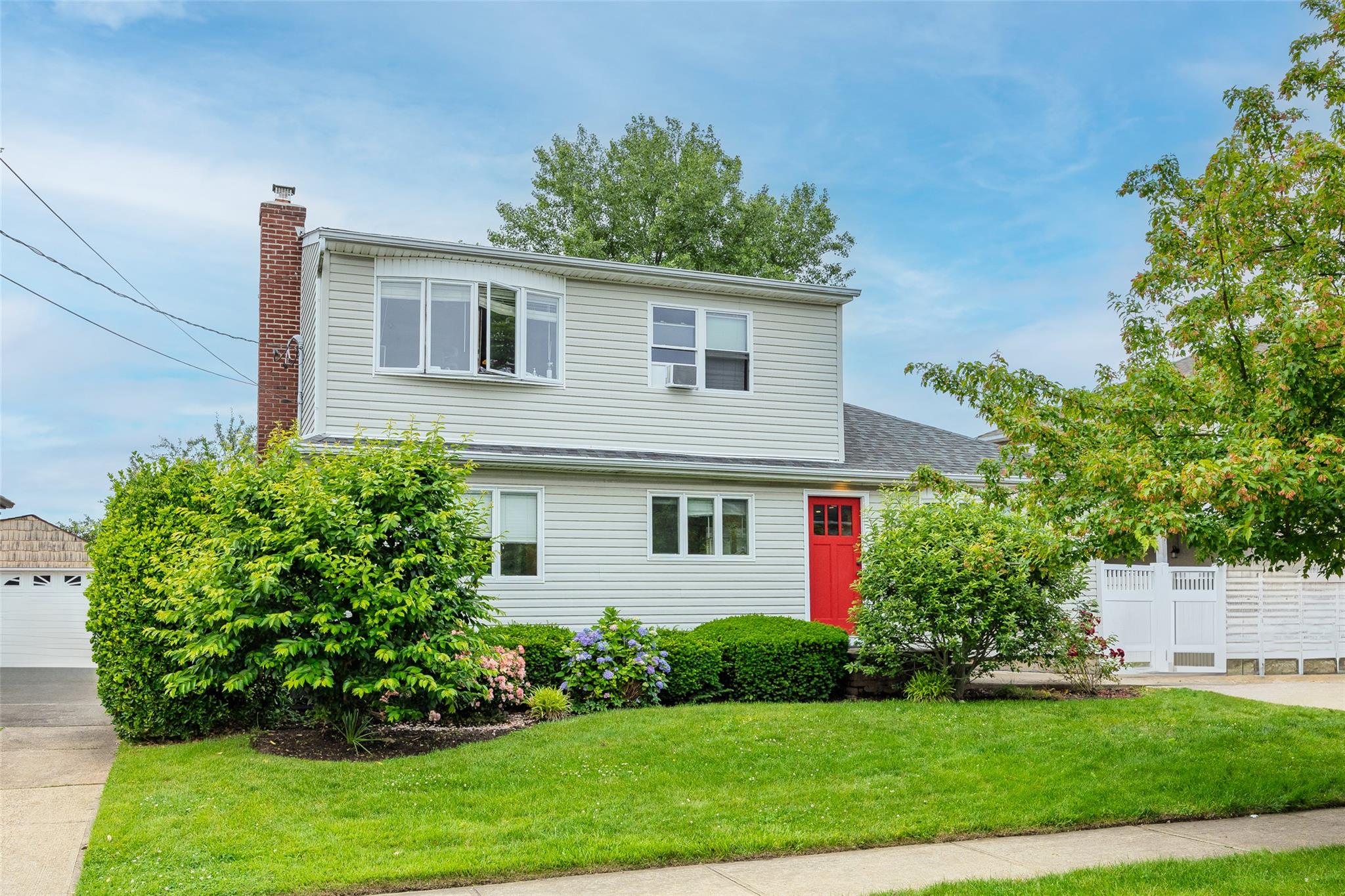 #1 photo, 2679 W Alder Road, ناسو Bellmore , NY 11710