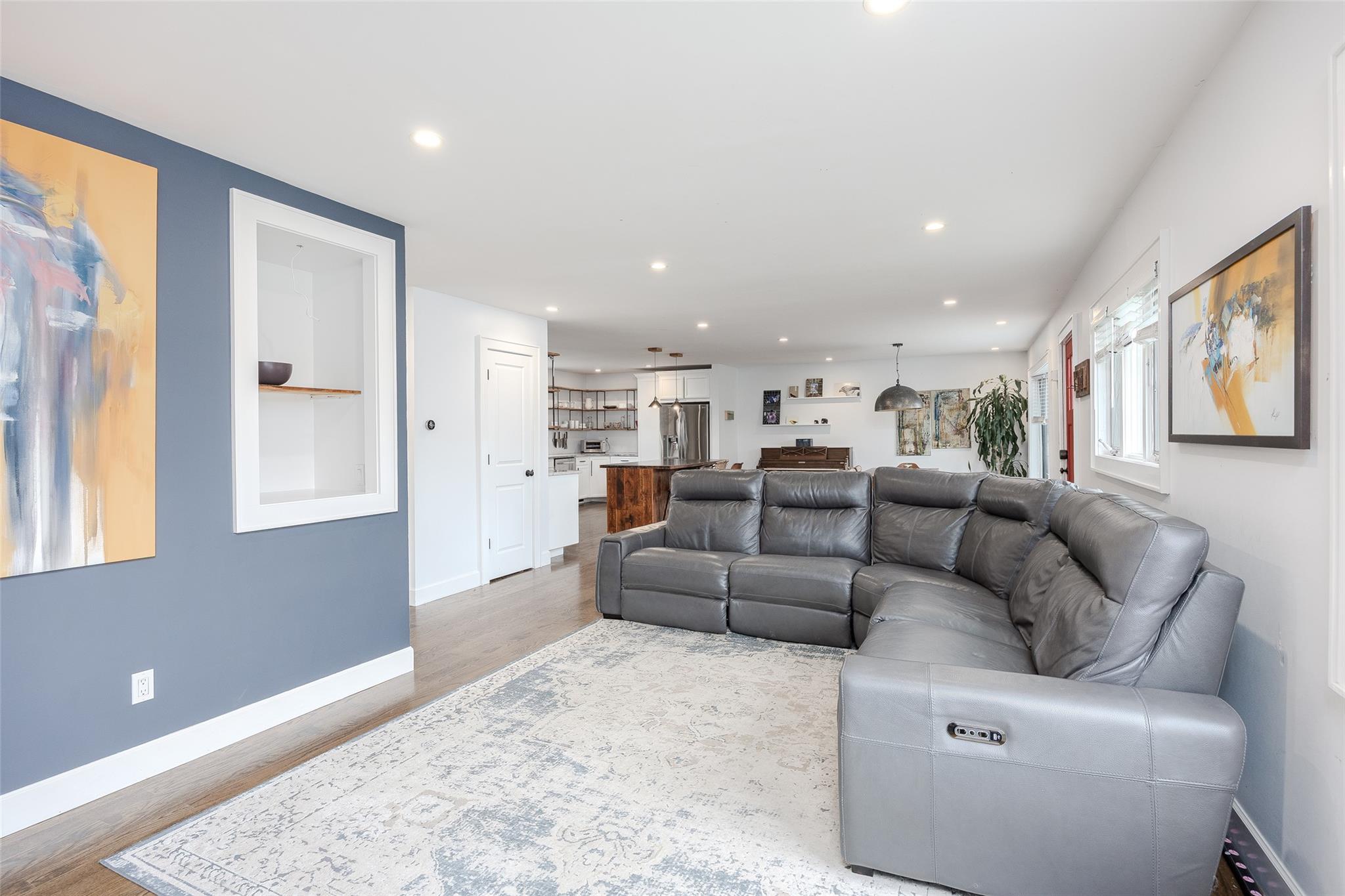 #10 photo, 2679 W Alder Road, Bellmore , NY 11710