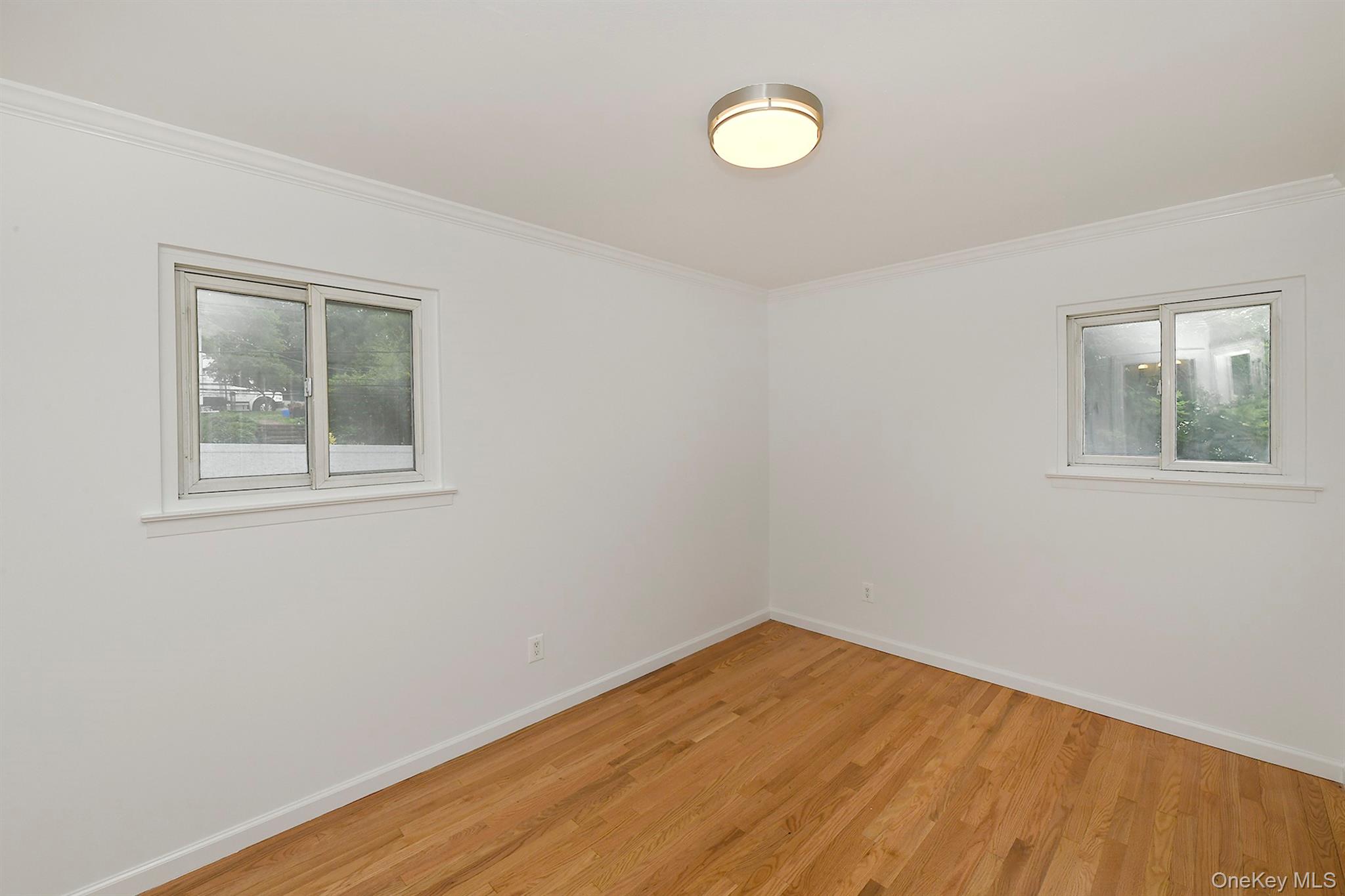 #13 photo, 6 Ralph Young Avenue, ナッソー郡 Glen Cove , NY 11542