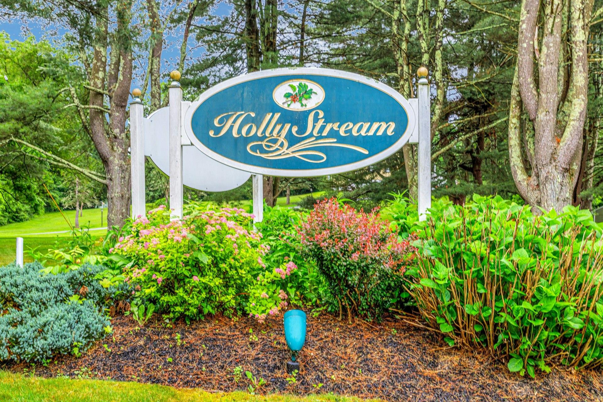 #1 photo, 804 Holly Stream Court, Brewster , NY 10509