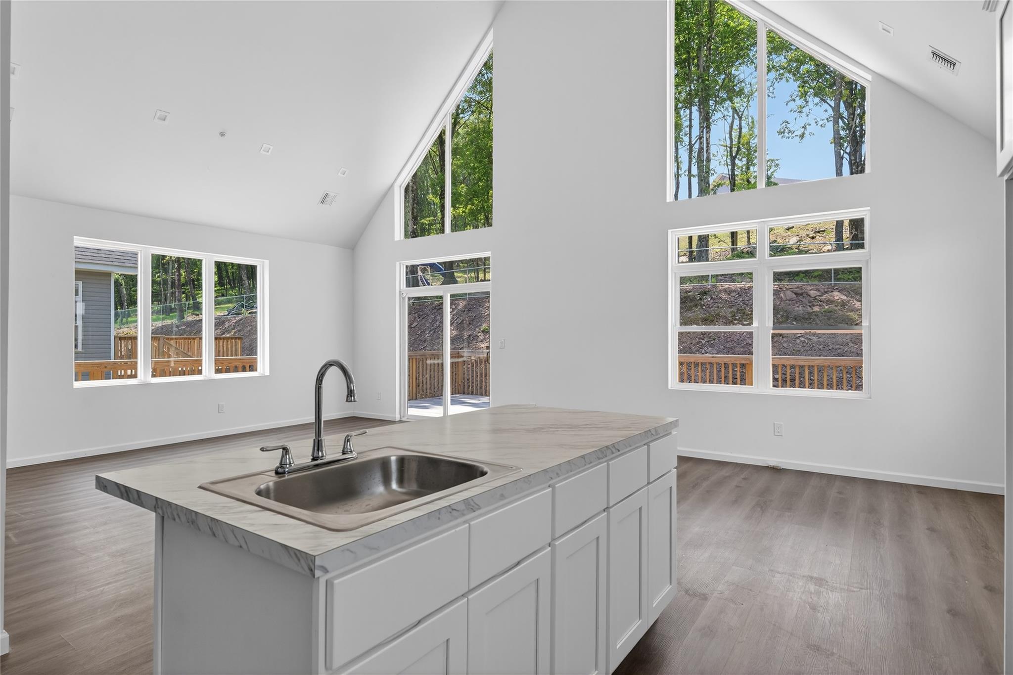 #15 photo, 22 Torah Circle, Fallsburg , NY 12733