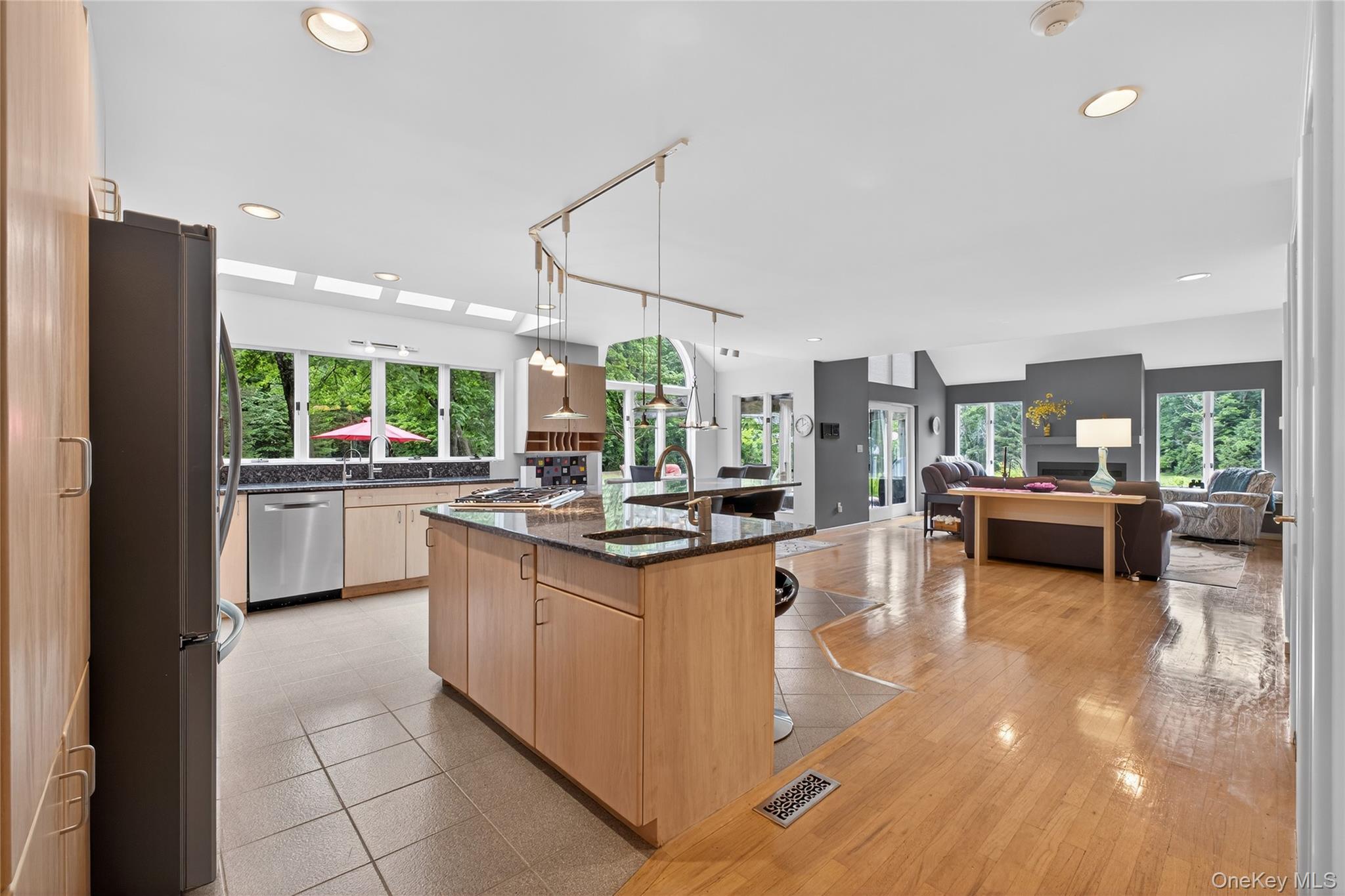 #10 photo, 109 Sleight Plass Road, Poughkeepsie , NY 12603