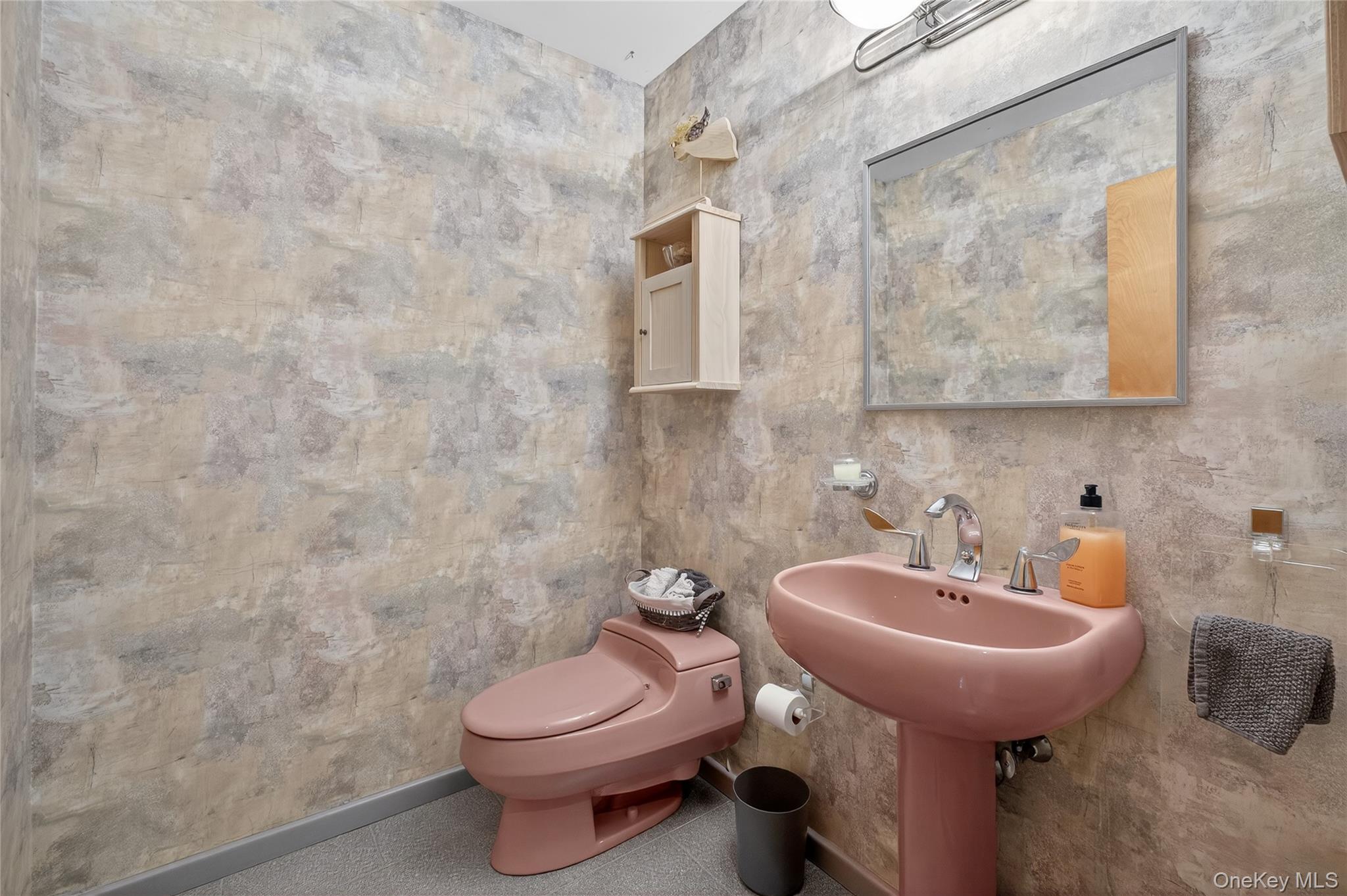 #19 photo, 109 Sleight Plass Road, Poughkeepsie , NY 12603