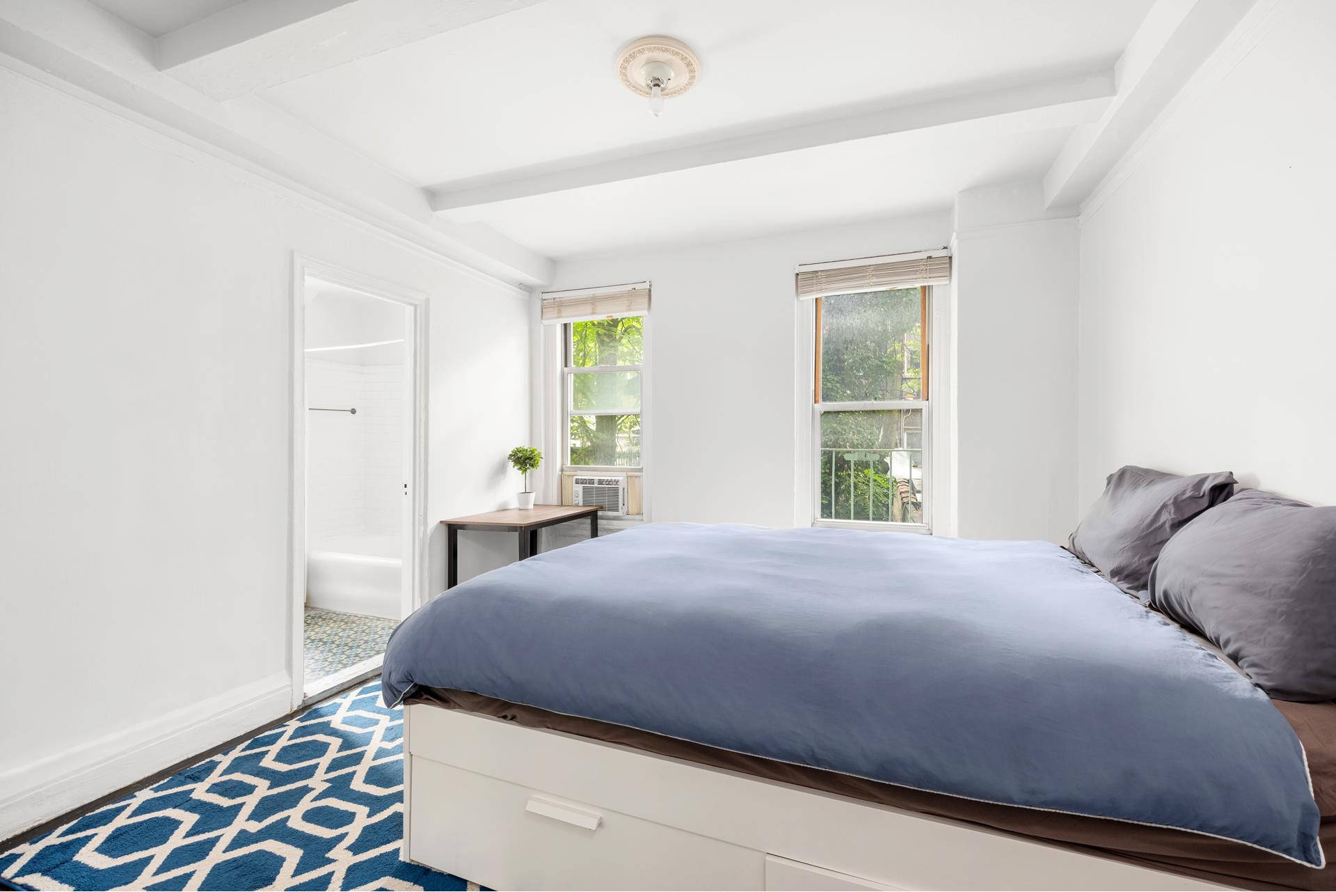 #5 photo, 325 W 45TH Street, マンハッタン Hells Kitchen , NY 10036