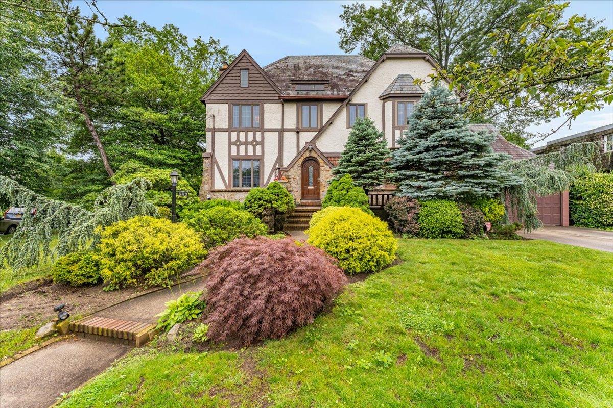 #1 photo, 369 Longacre Avenue, Woodmere , NY 11598