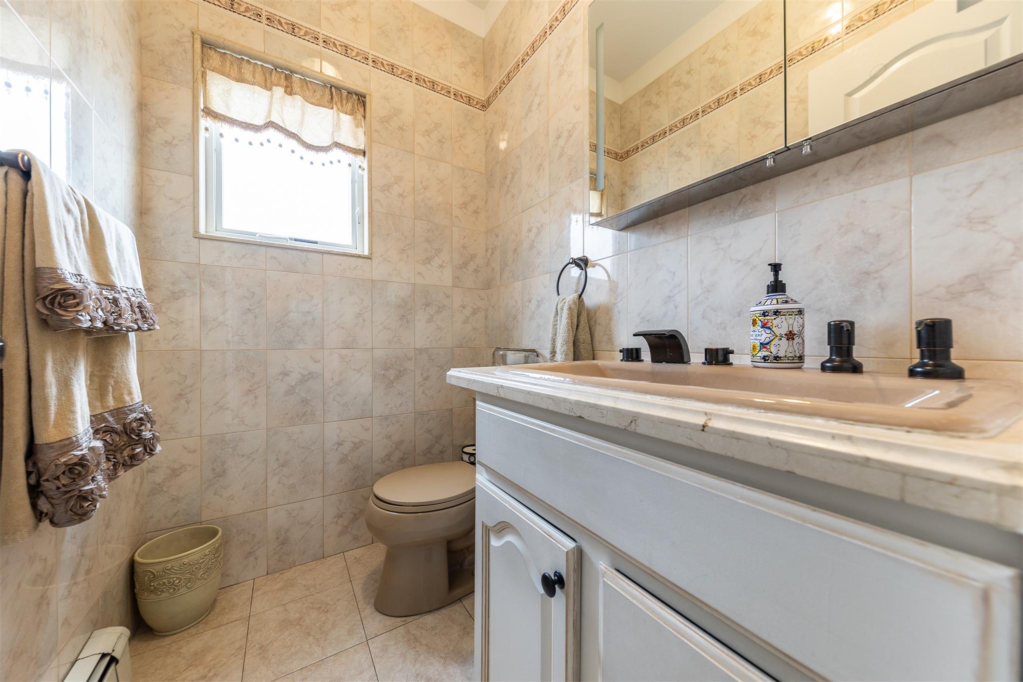 #11 photo, 102 Davison Avenue, ナッソー郡 Oceanside , NY 11572