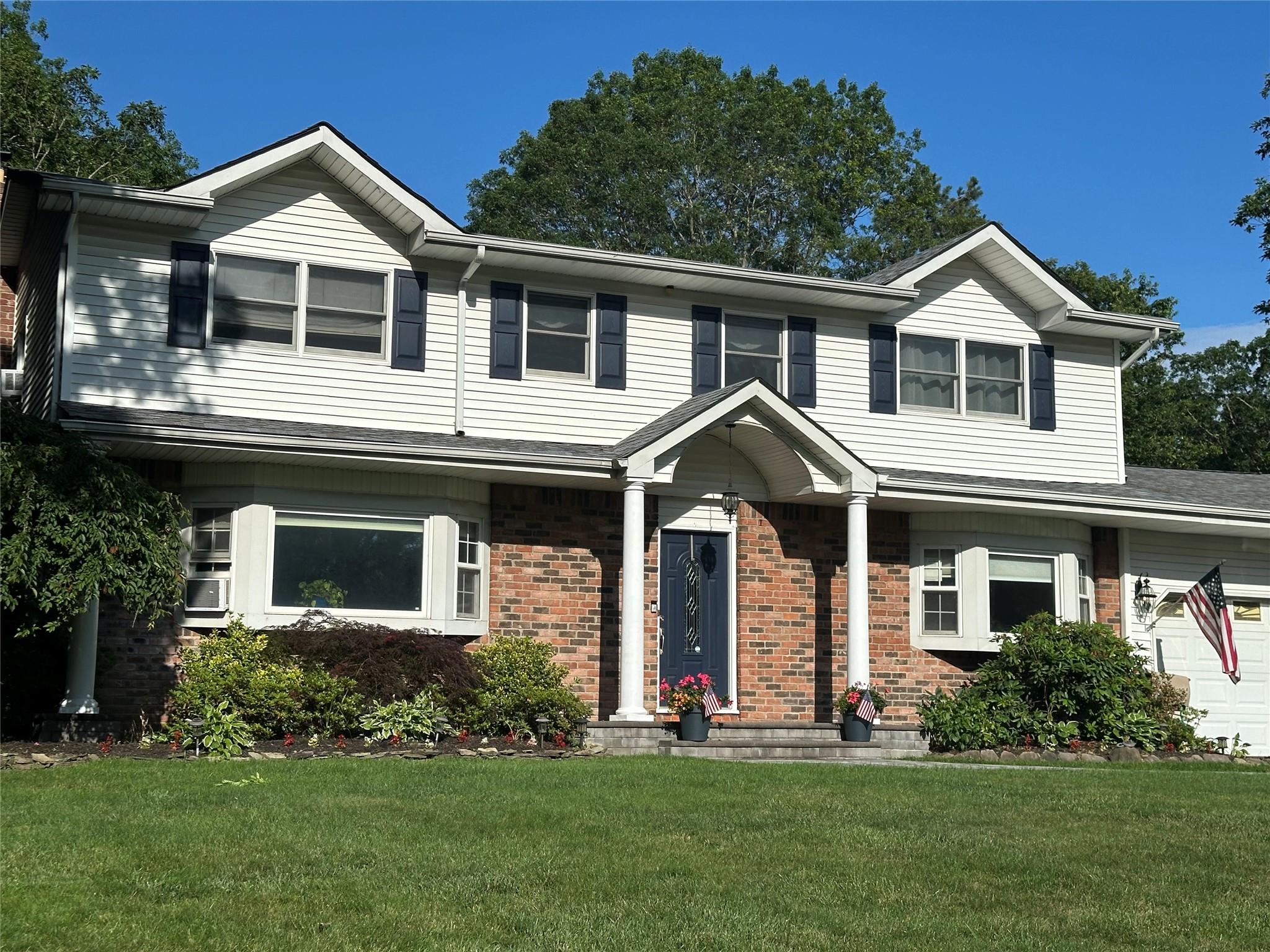 #1 photo, 113 Pine Street, 東長島 Port Jefferson Station , NY 11776