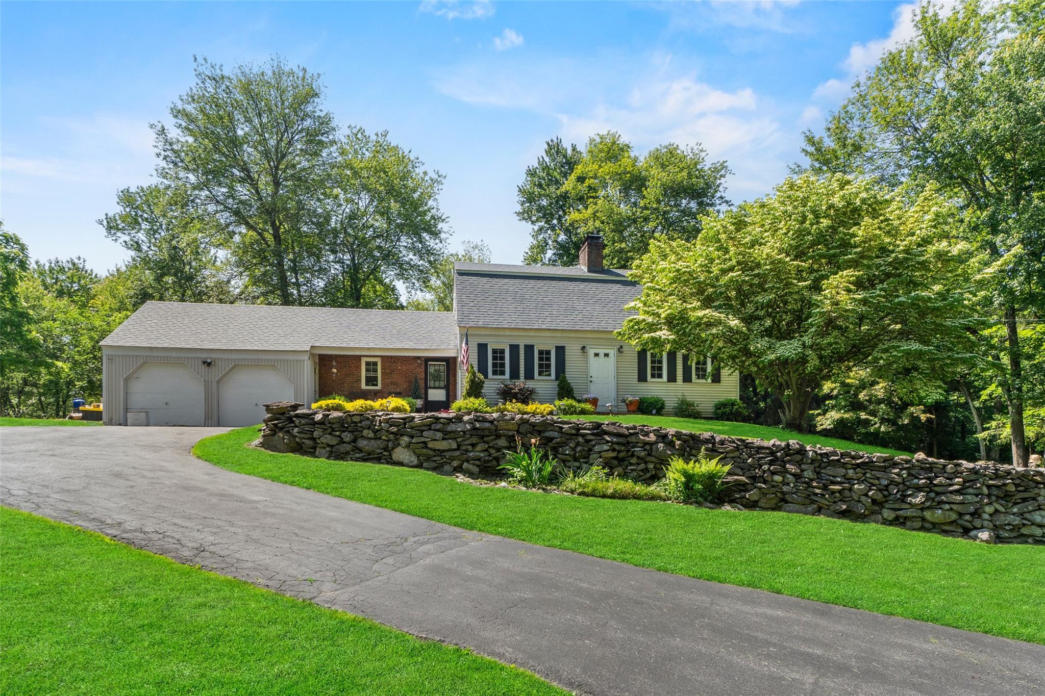 #1 photo, 325 Diddell Road, Poughkeepsie , NY 12603