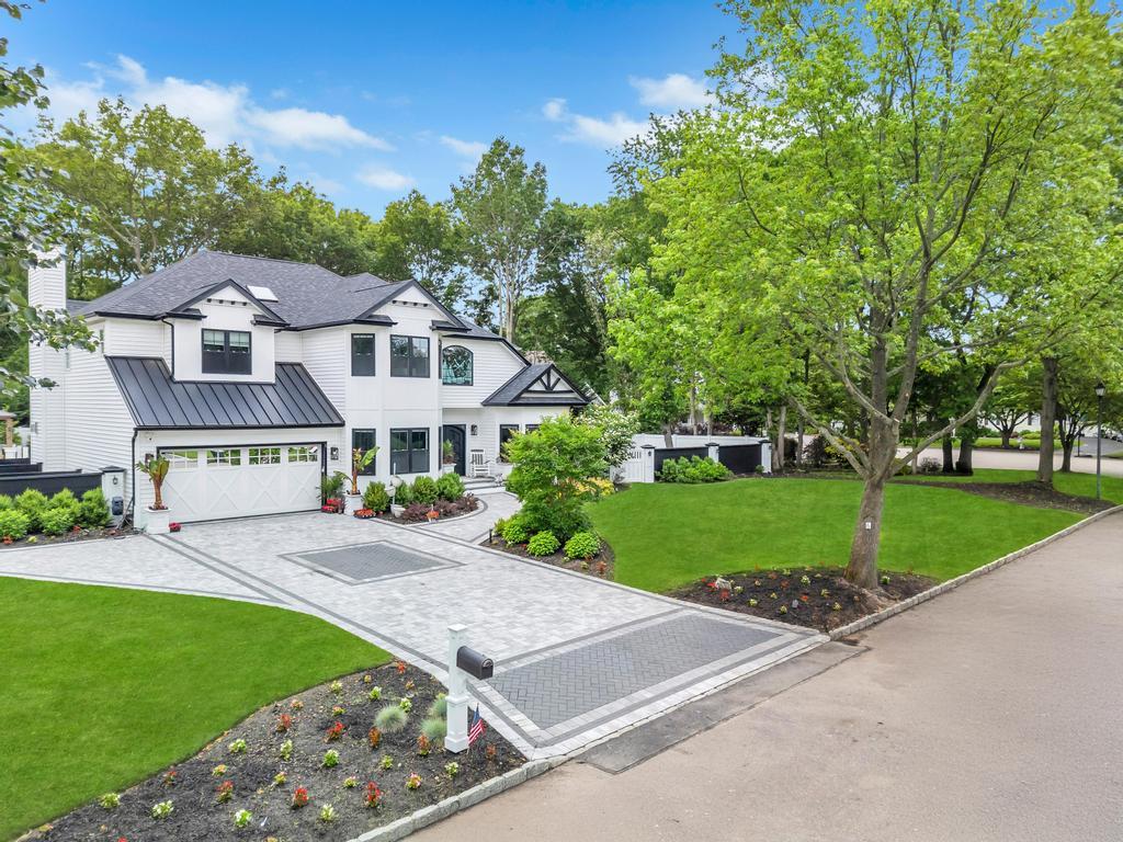 #1 photo, 6 Premier Court, سوفولك Nesconset , NY 11767