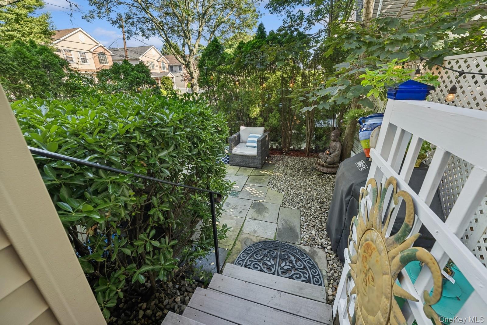 #19 photo, 1114 1st Avenue, New Hyde Park , NY 11040