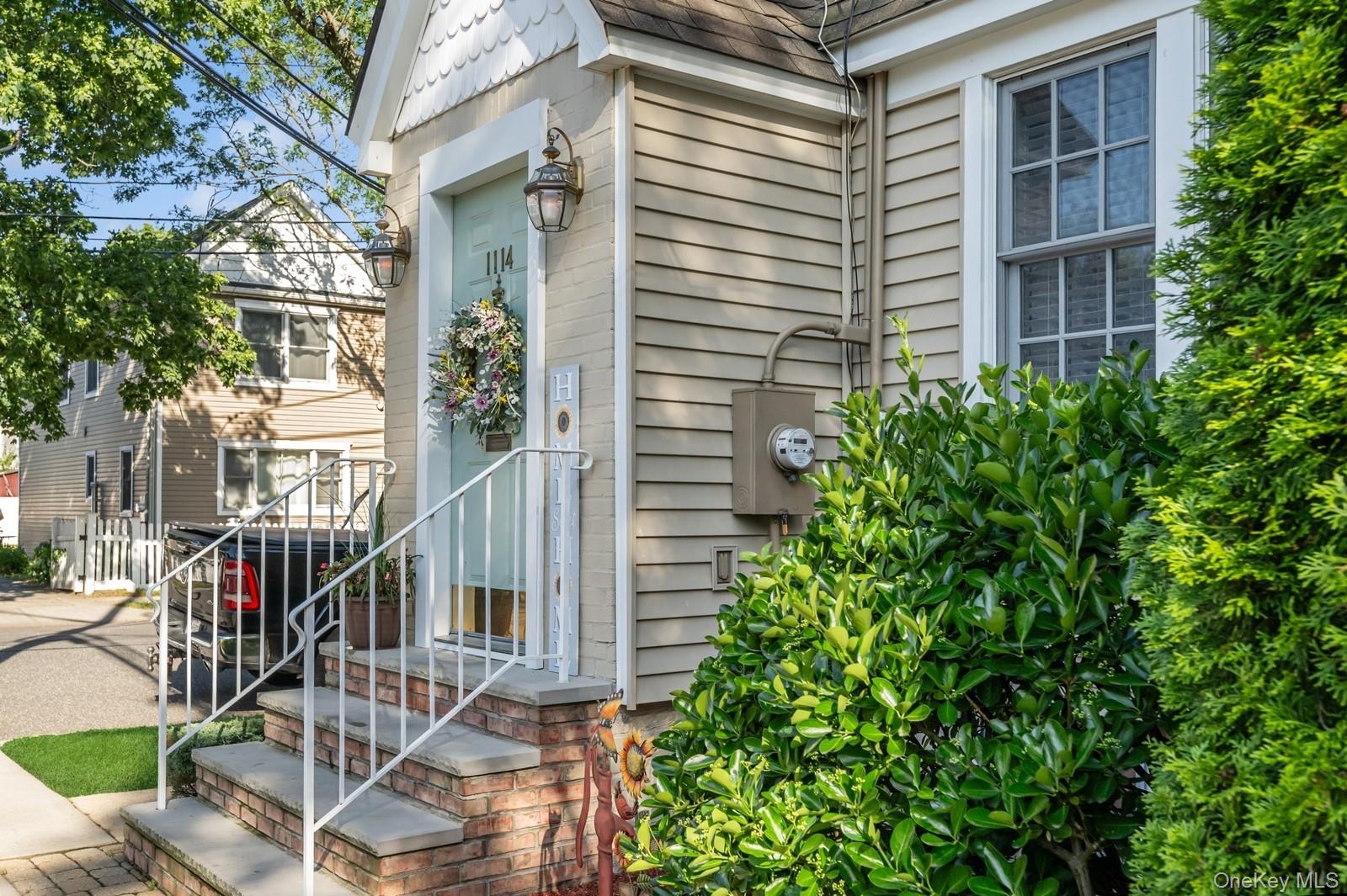 #2 photo, 1114 1st Avenue, New Hyde Park , NY 11040