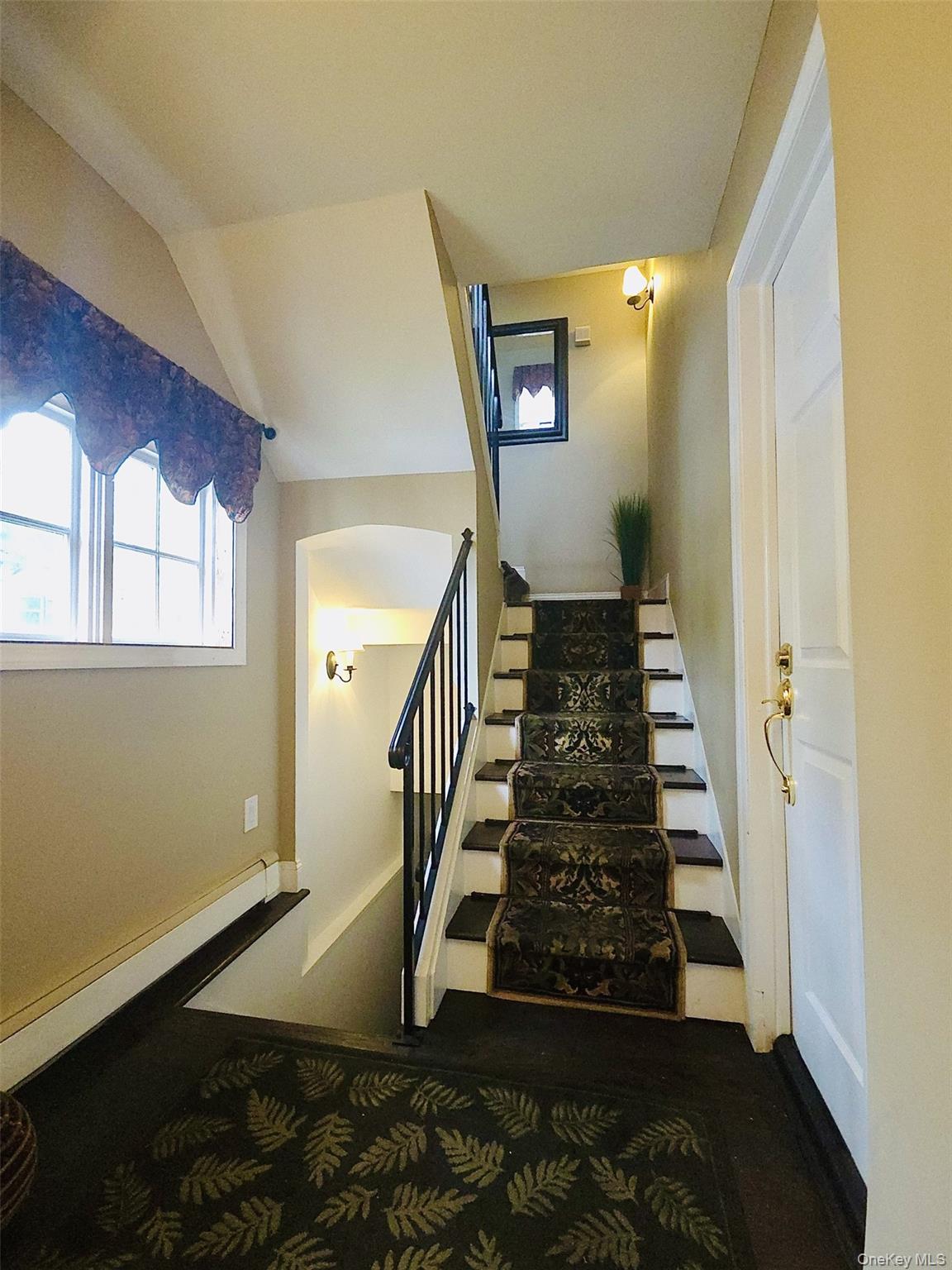 #3 photo, 1114 1st Avenue, New Hyde Park , NY 11040