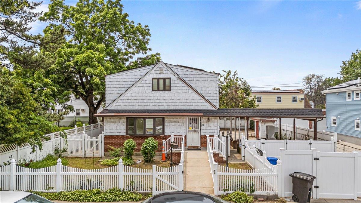 #1 photo, 130-10 161st Street, クイーンズ区 Jamaica , NY 11434