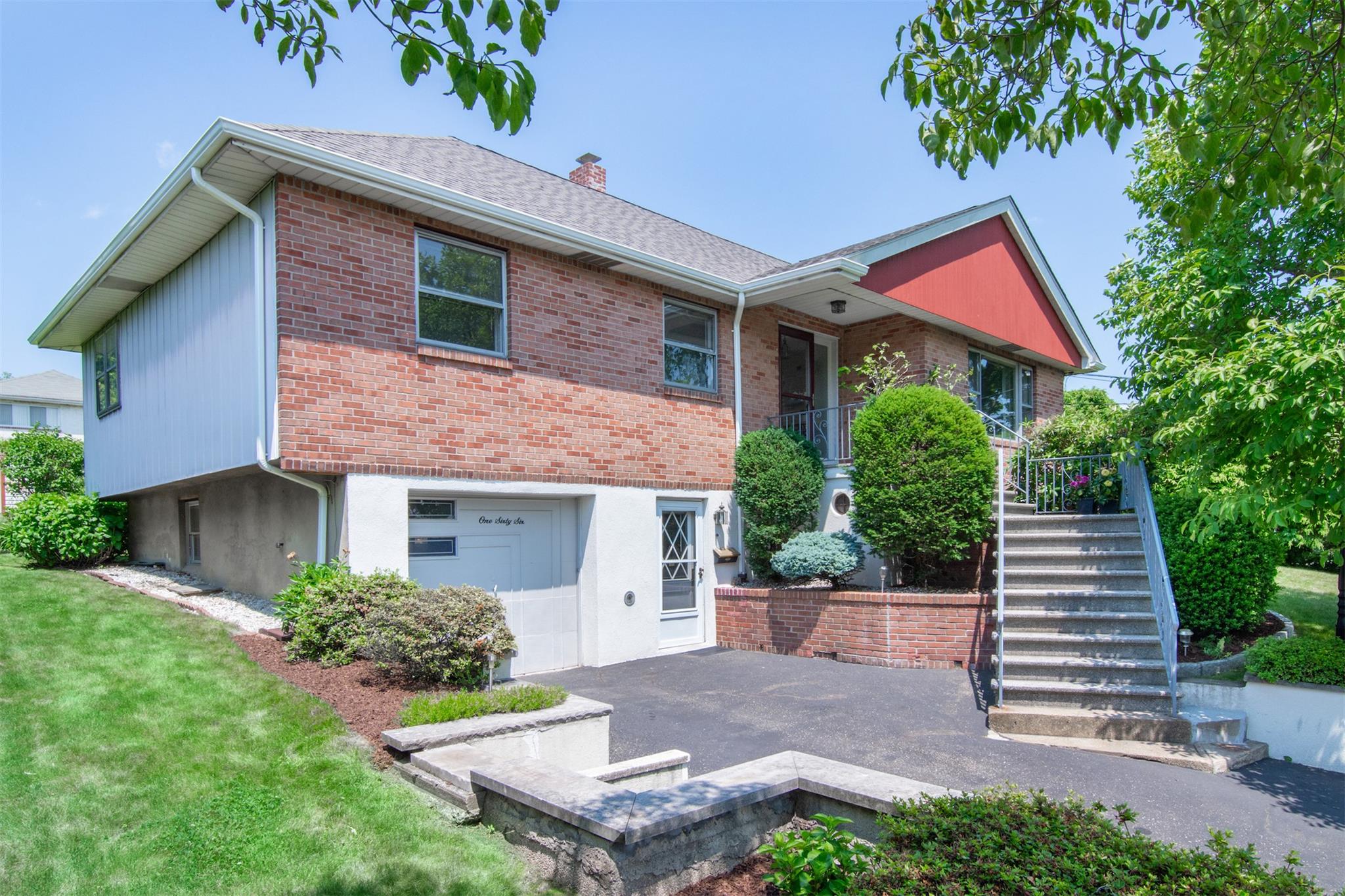 #1 photo, 164 Roundhill Drive, Yonkers , NY 10710