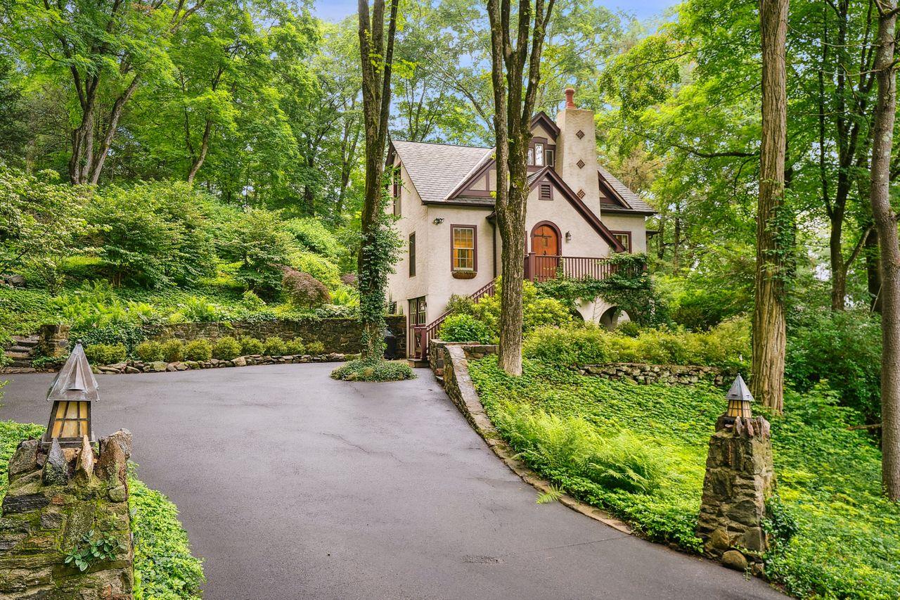 #1 photo, 9 Campfire Road, Chappaqua , NY 10514