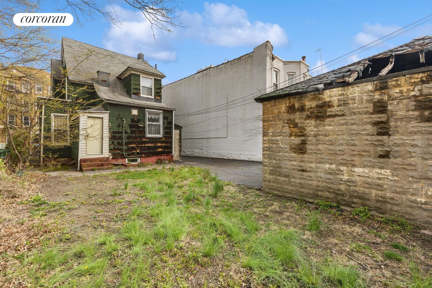 #2 photo, 250 MIDWOOD Street, ブルックリン区 Prospect Lefferts G , NY 11225