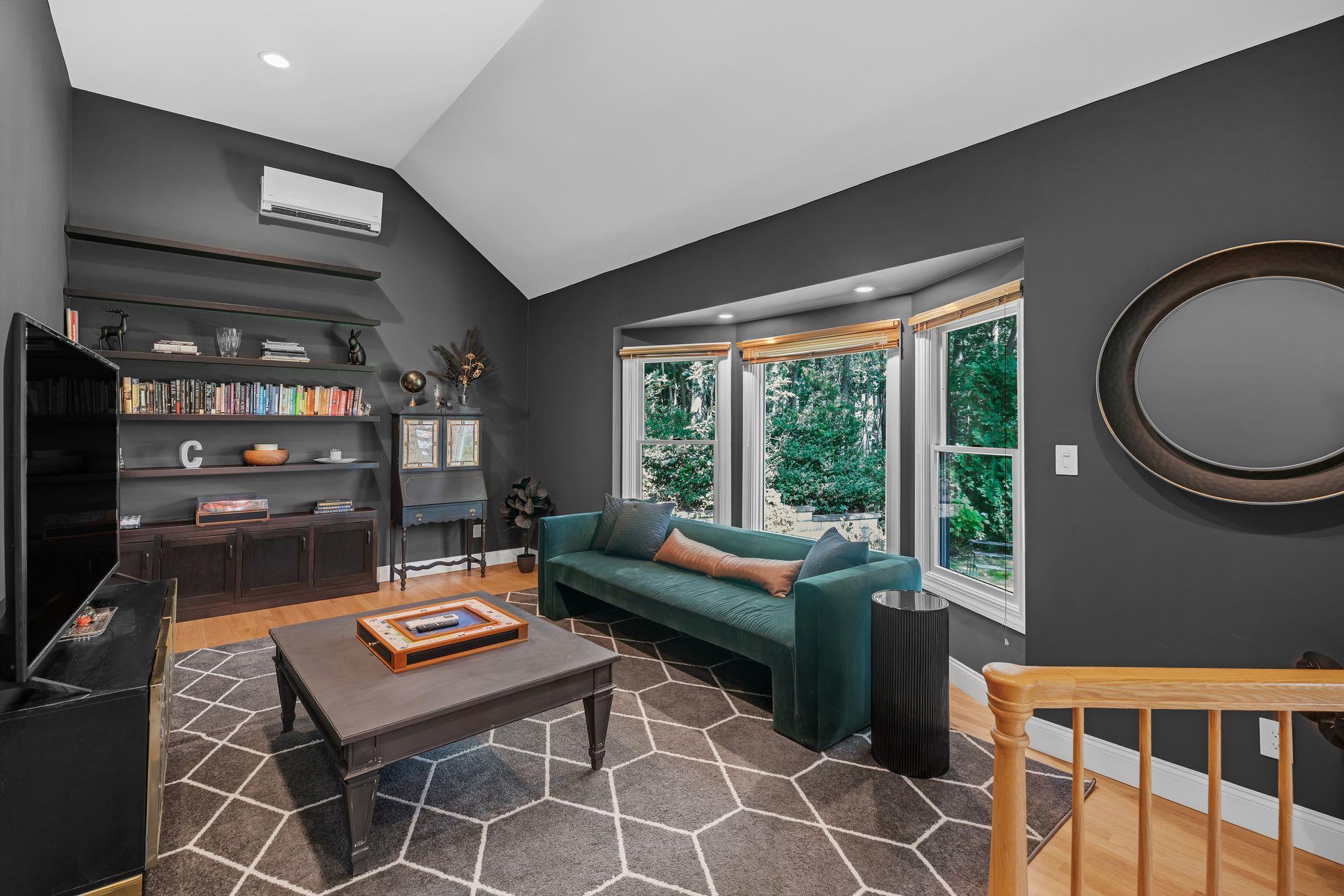 #11 photo, 23 Whistler Hill Lane, サフォーク郡 Elwood , NY 11743