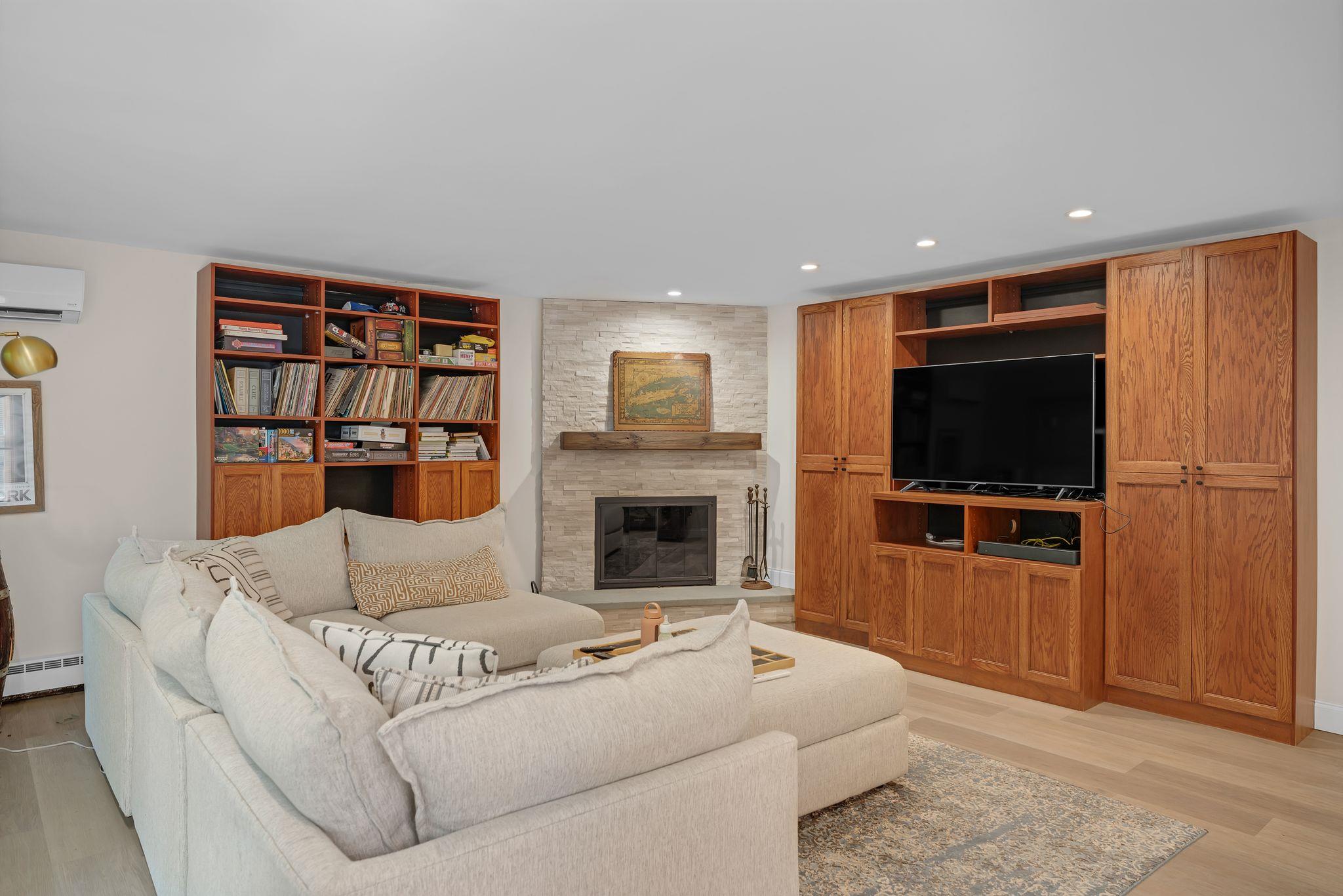 #20 photo, 23 Whistler Hill Lane, サフォーク郡 Elwood , NY 11743