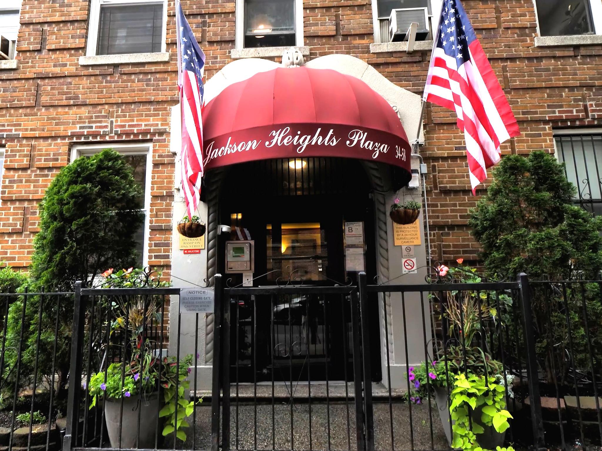 #1 photo, 34-58 90 Street, كوينز Jackson Heights , NY 11372