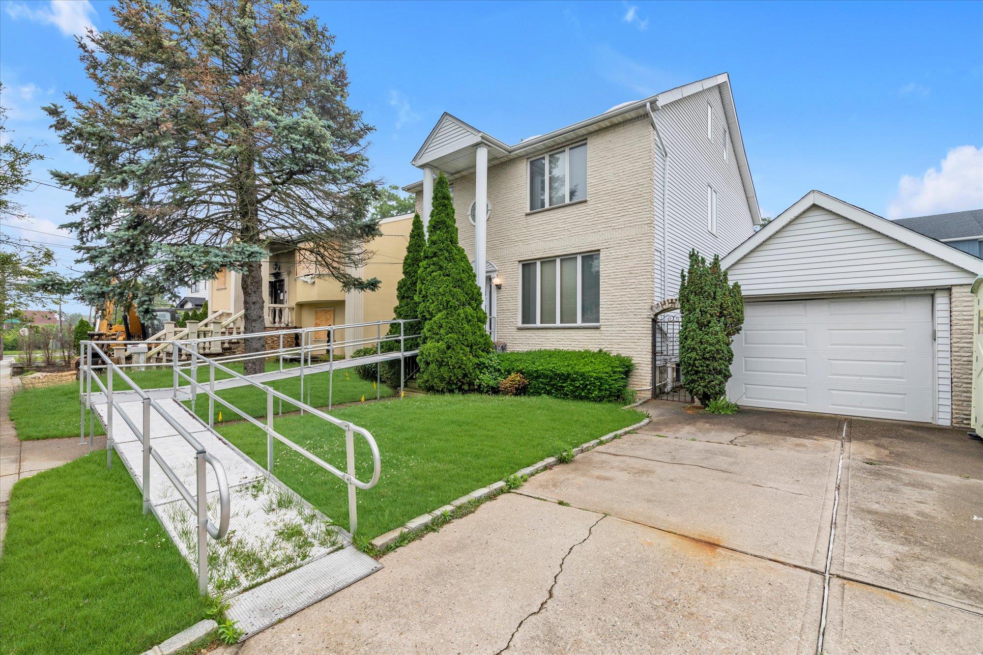 #1 photo, 230 Mosher Avenue, ناسو Woodmere , NY 11598
