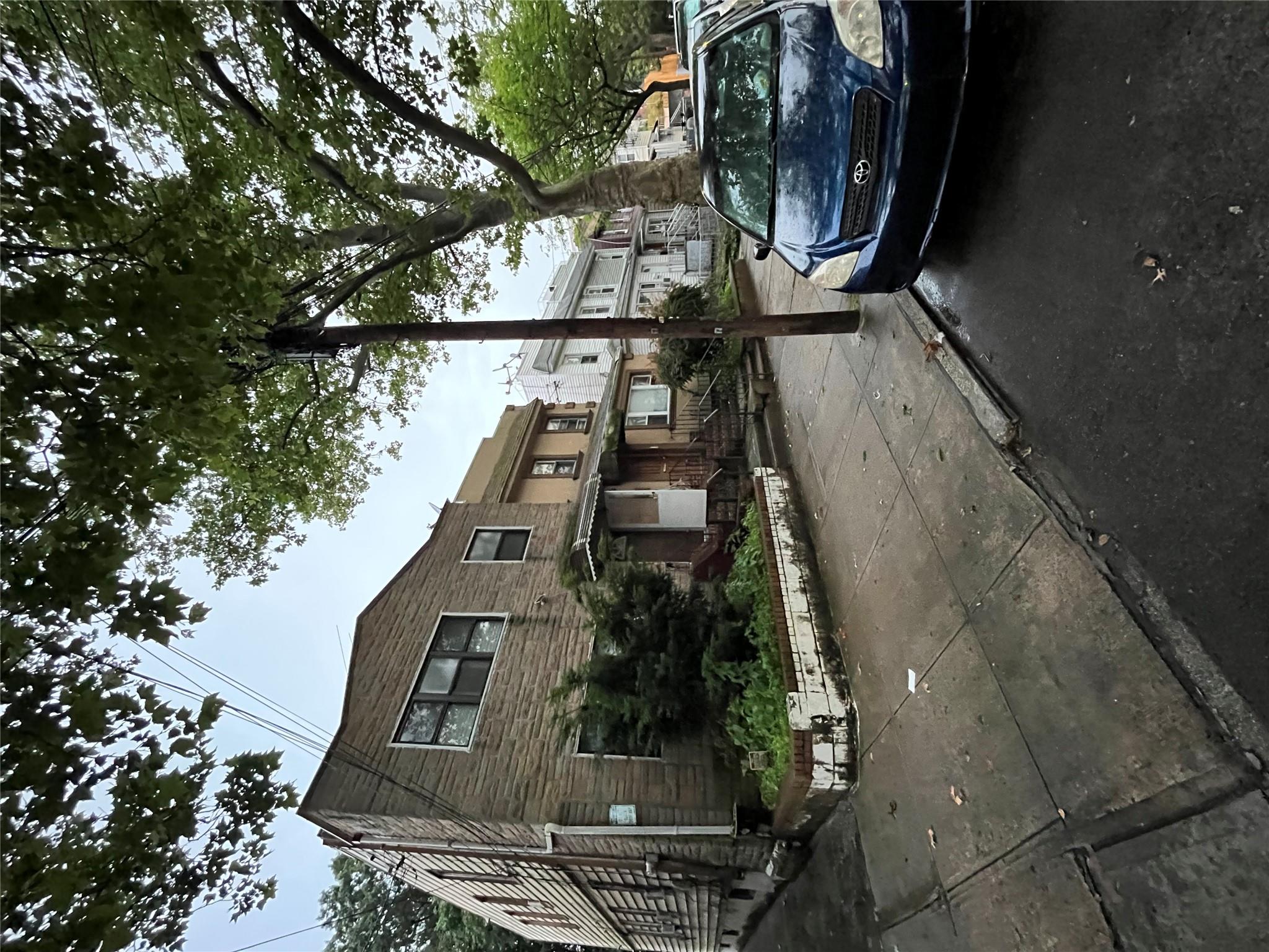 #2 photo, 8530 101st Street, クイーンズ区 Richmond Hill , NY 11418
