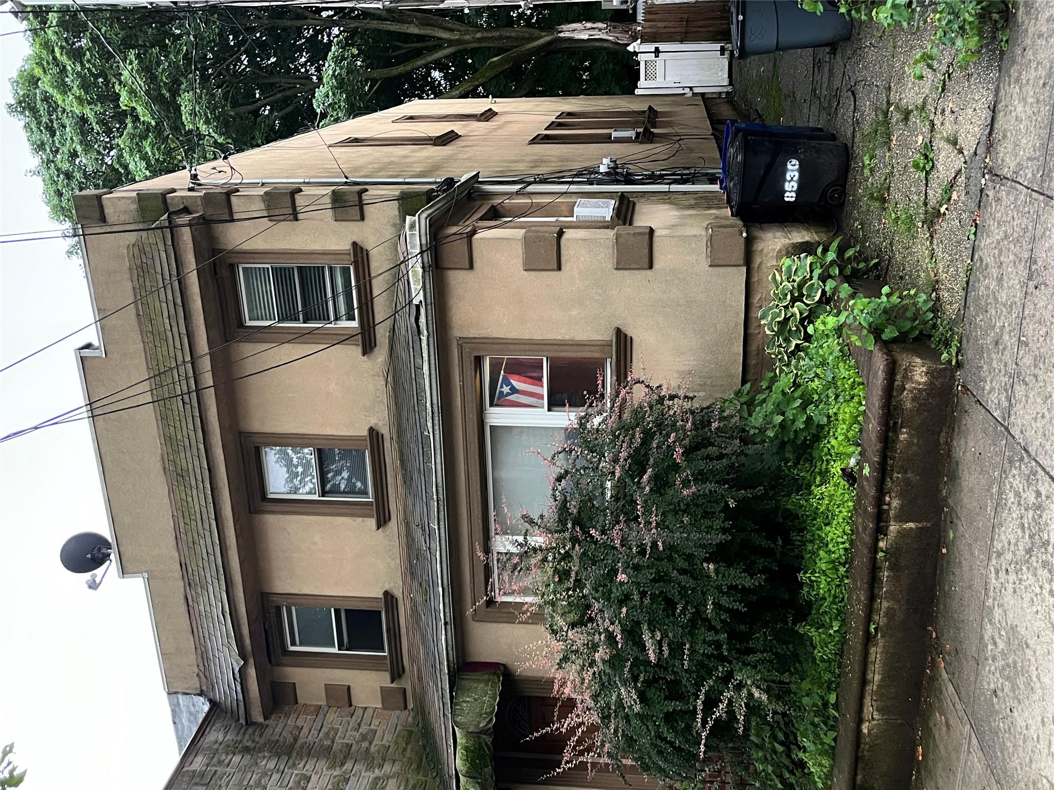 #4 photo, 8530 101st Street, クイーンズ区 Richmond Hill , NY 11418