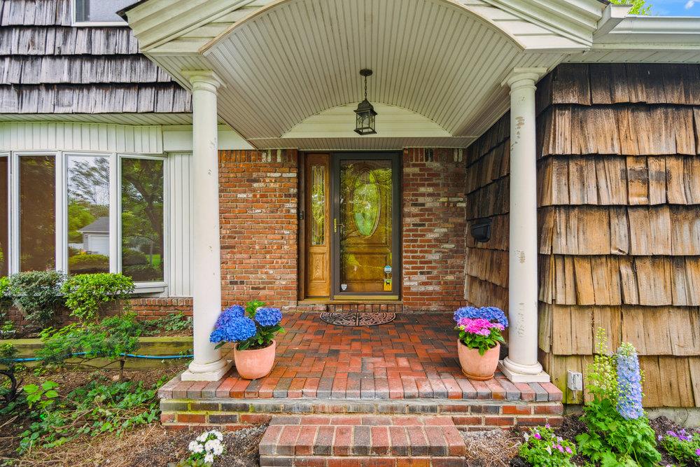 #1 photo, 3 Erie Court, Jericho , NY 11753