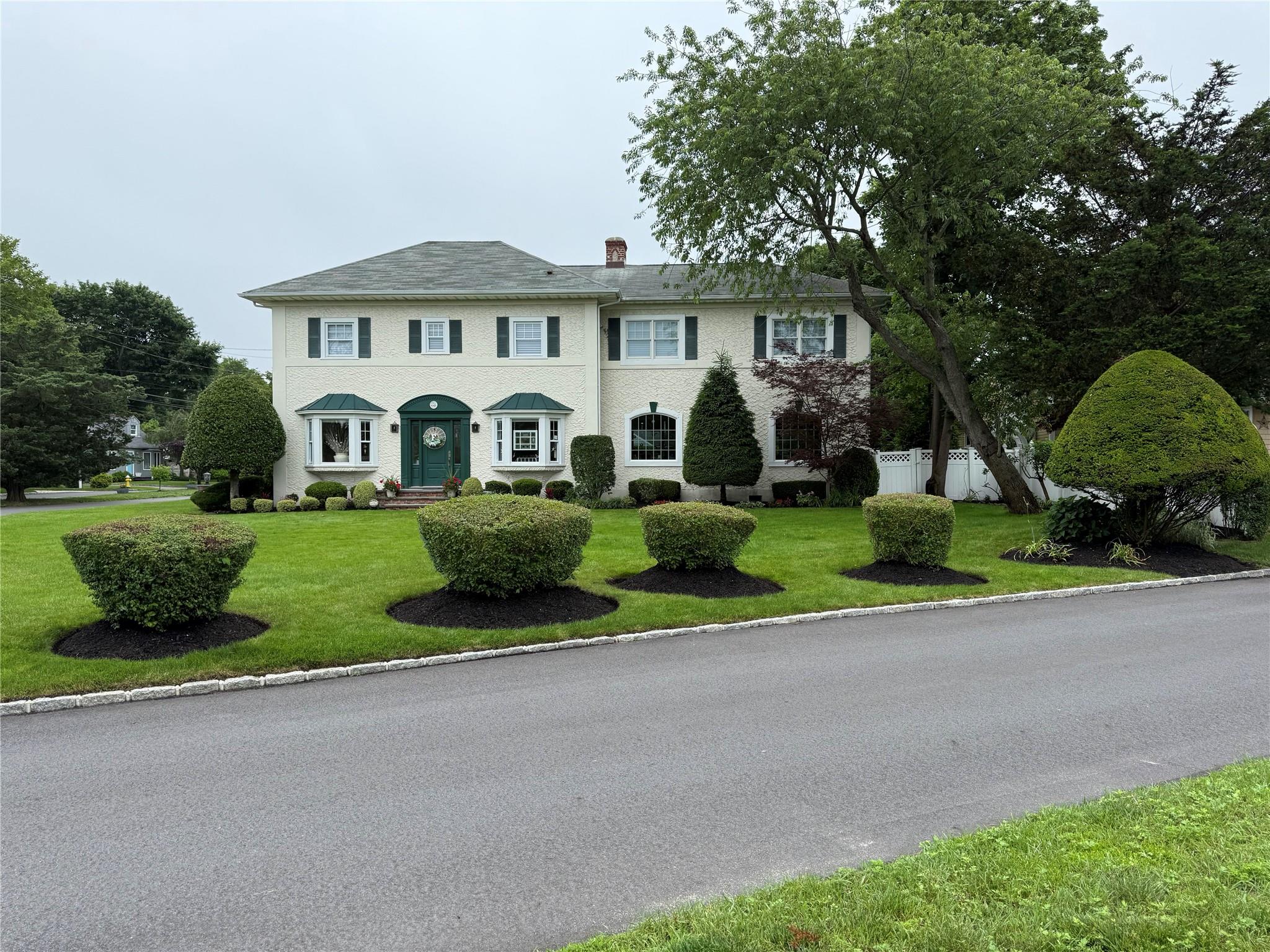 #1 photo, 1 Bayview Avenue, Islip , NY 11751