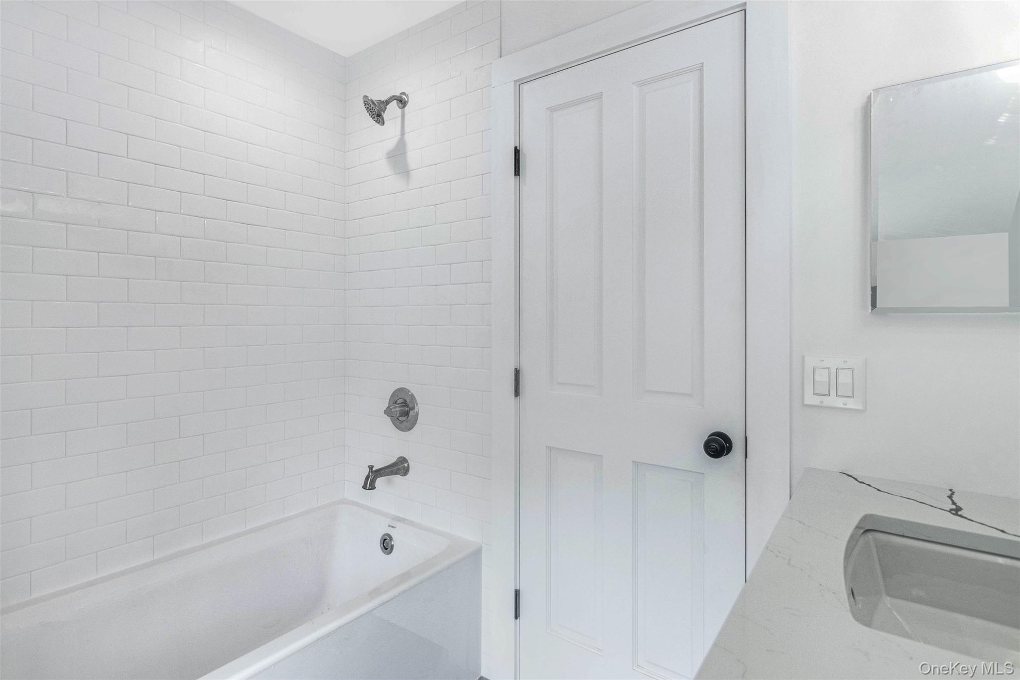 #19 photo, 130 Sunset Lane, サフォーク郡 Greenport , NY 11944