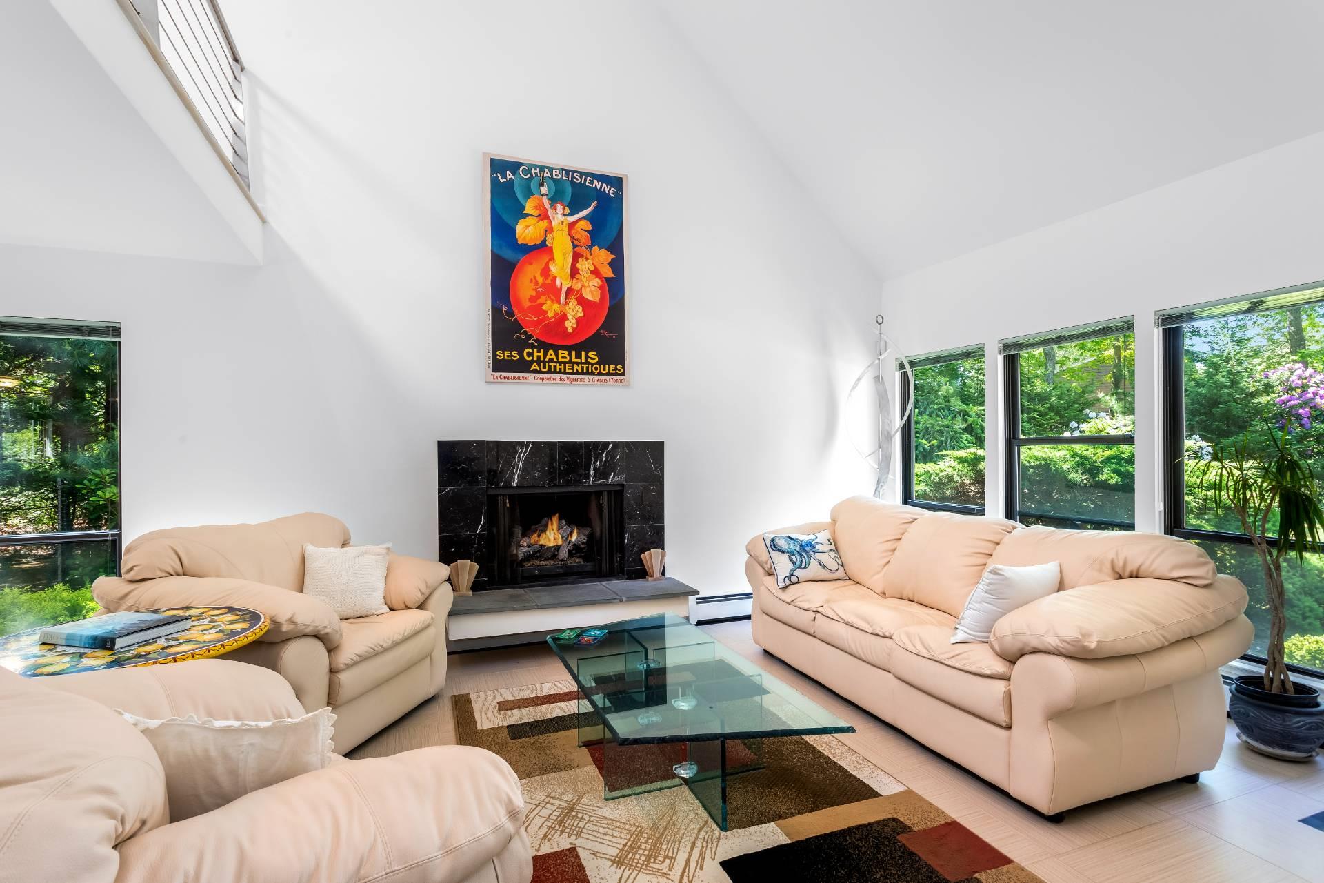 #18 photo, 6 Strathmore Ct., サフォーク郡 Southampton , NY 11960