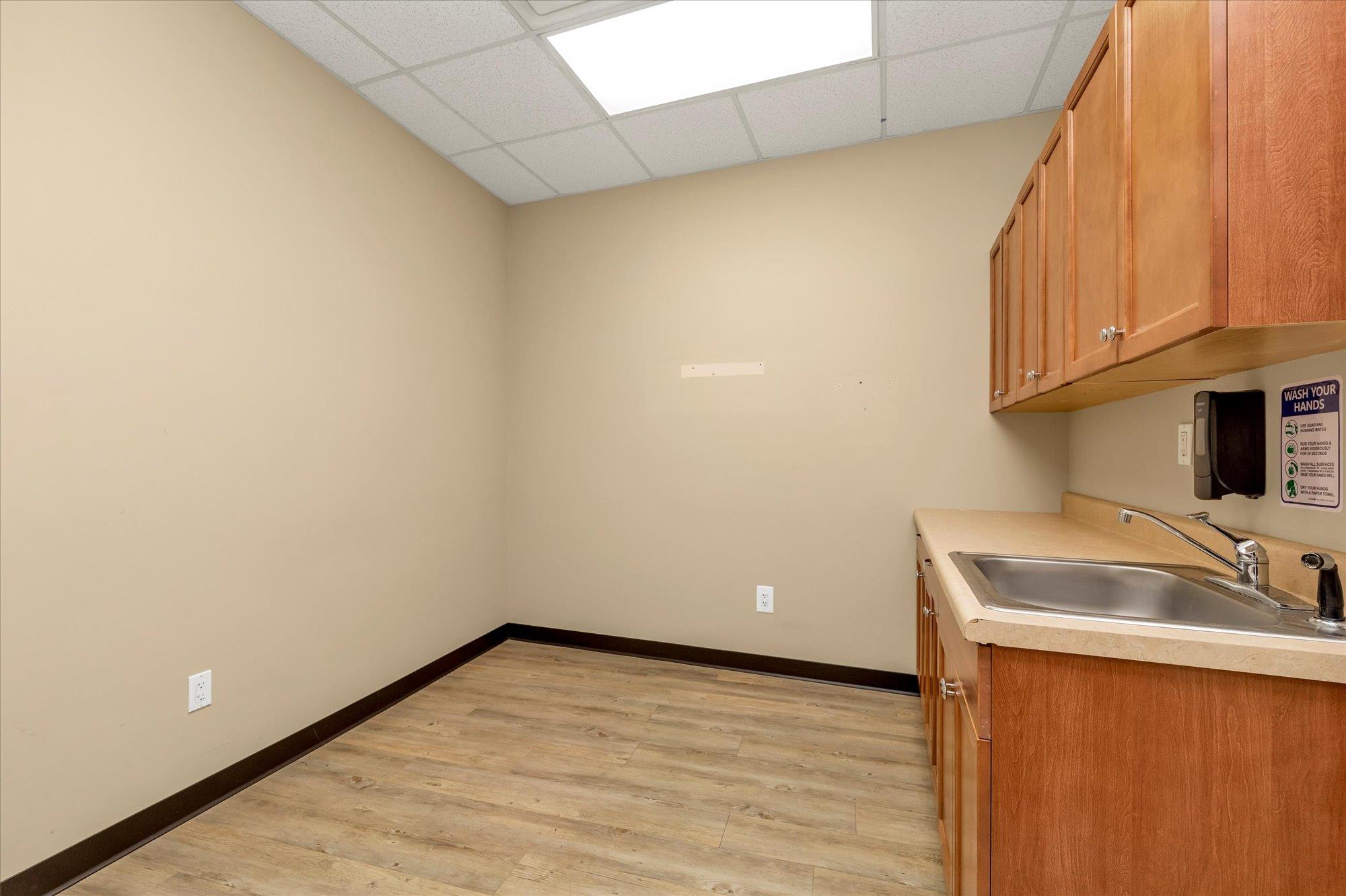 #8 photo, 2710 Long Beach Road, ナッソー郡 Oceanside , NY 11572