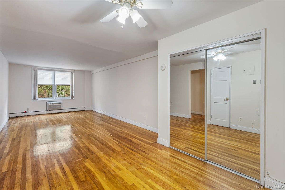 #5 photo, 54-44 Little Neck Parkway, クイーンズ区 Little Neck , NY 11362