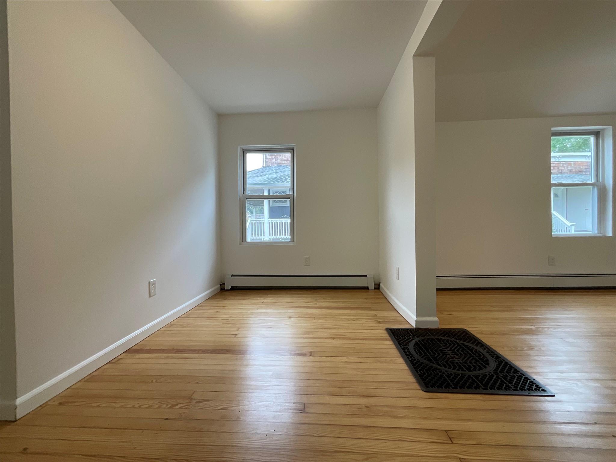 #11 photo, 308 East Avenue, サフォーク郡 Riverhead , NY 11901