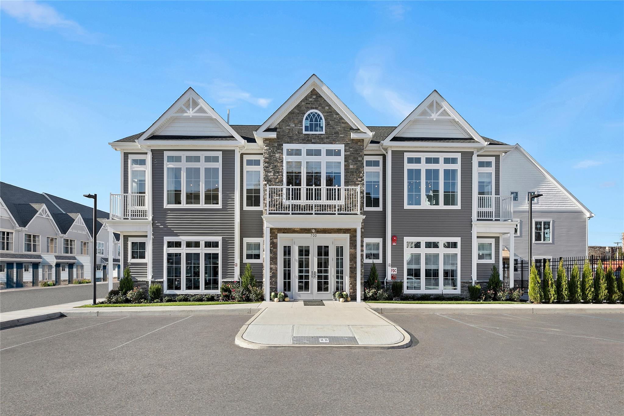 #13 photo, 506 Emanuel Way, 长岛 East Meadow , NY 11554