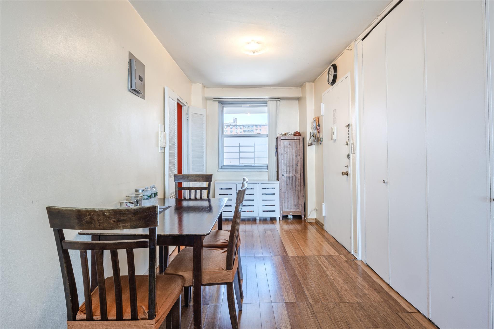 #9 photo, 61-15 97th Street, クイーンズ区 Rego Park , NY 11374