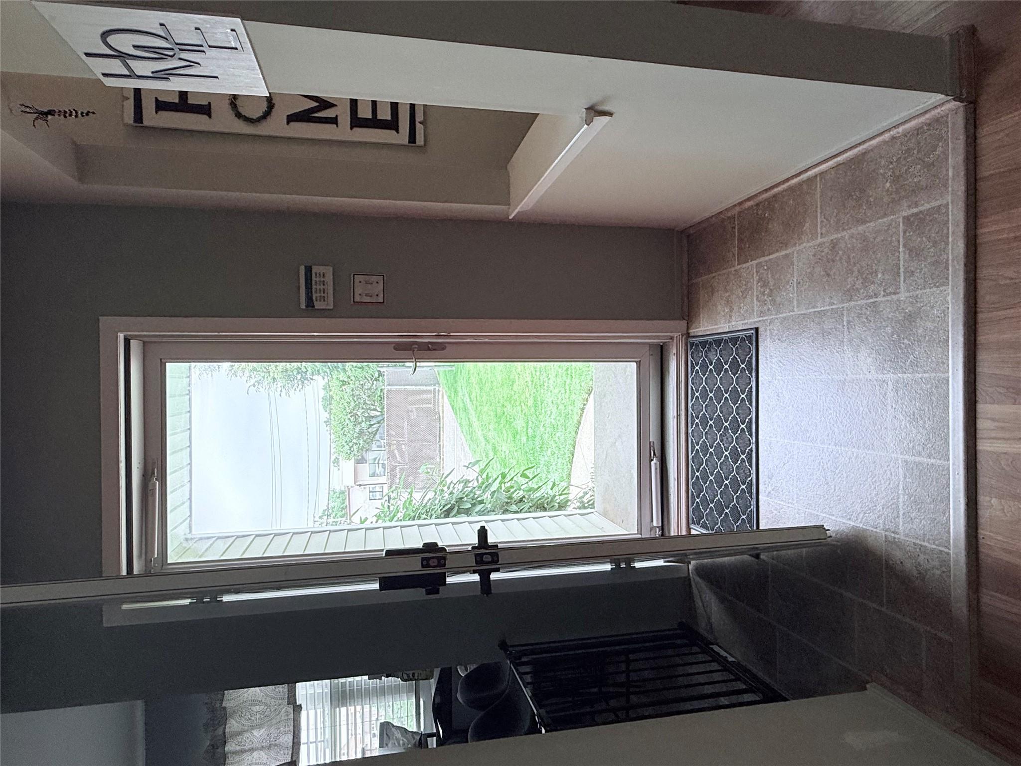 #20 photo, 5 Petersen Court, West Babylon , NY 11704