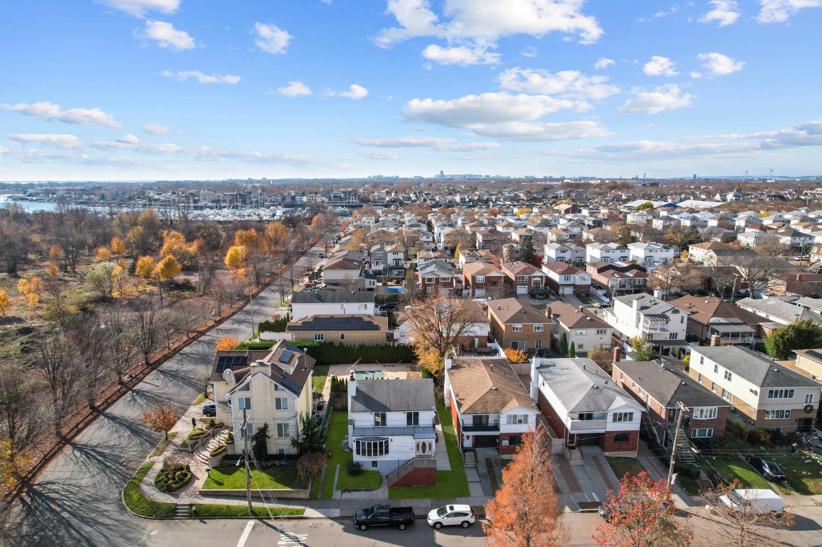 #28 photo, 2452 E 74th St, ブルックリン区 Bergen Beach , NY 11234