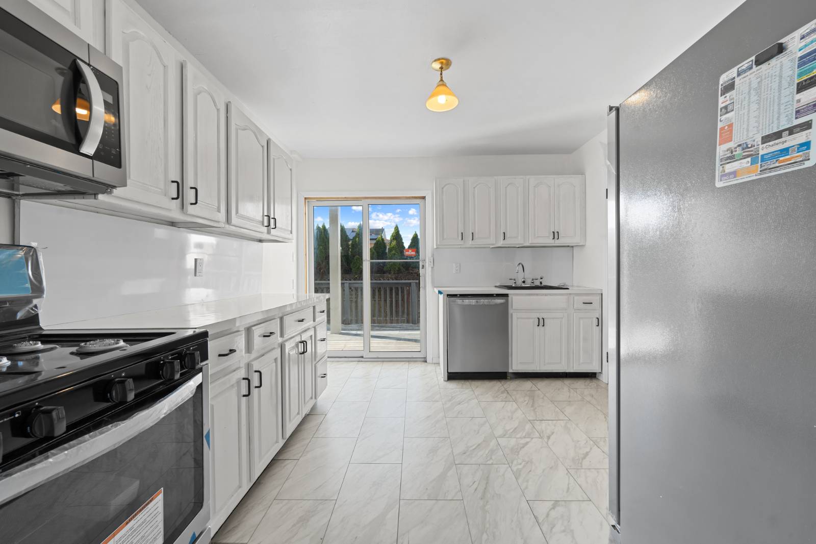 #8 photo, 2452 E 74th St, ブルックリン区 Bergen Beach , NY 11234