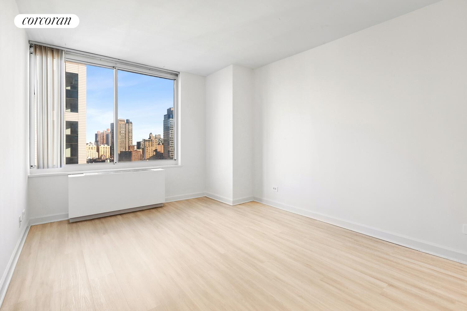 #11 photo, 404 E 79TH Street, Lenox Hill , NY 10075