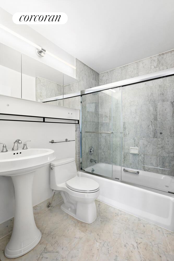 #8 photo, 404 E 79TH Street, Lenox Hill , NY 10075