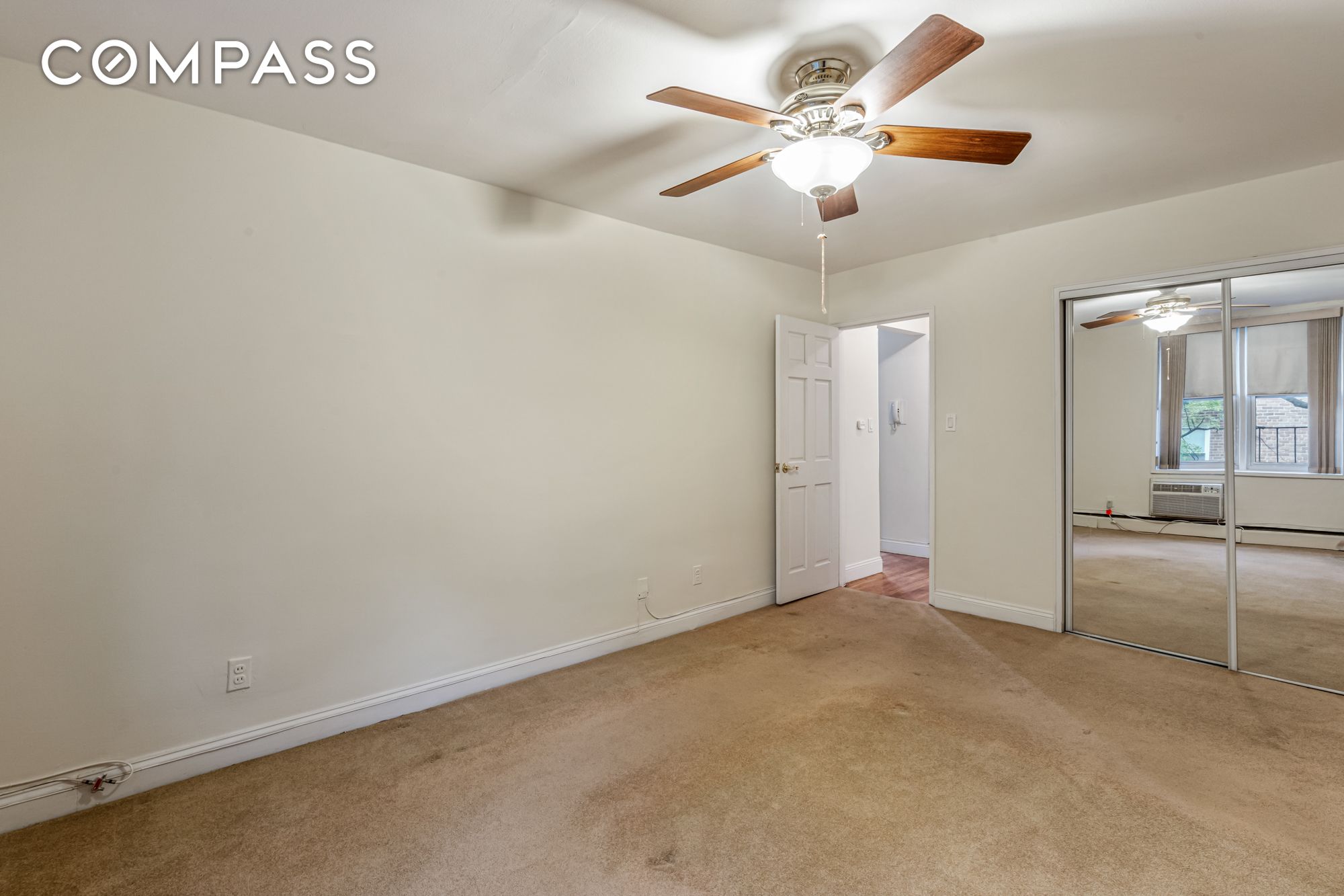 #13 photo, 54-44 Little Neck Parkway, クイーンズ区 Little Neck , NY 11362