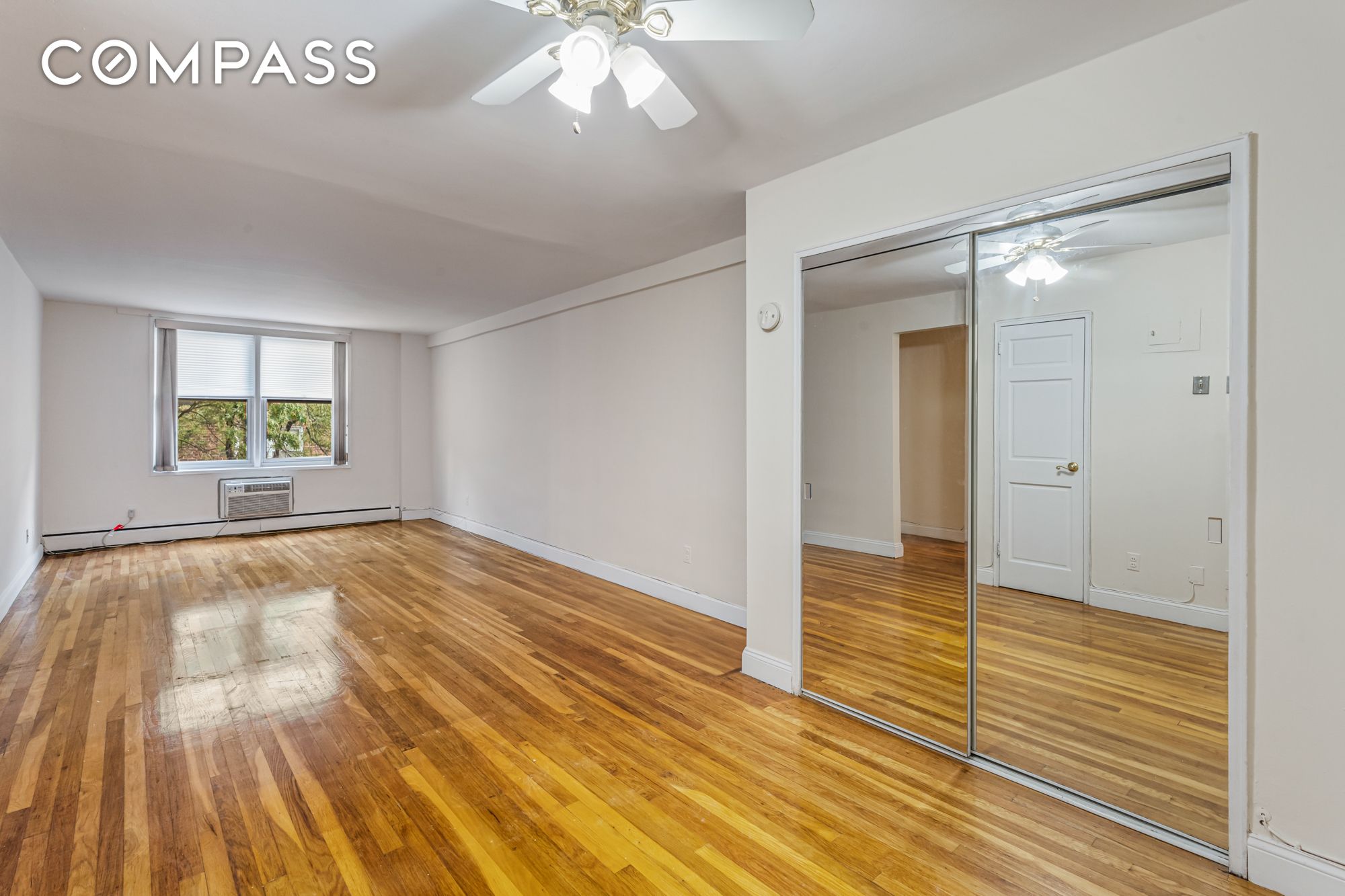 #6 photo, 54-44 Little Neck Parkway, クイーンズ区 Little Neck , NY 11362