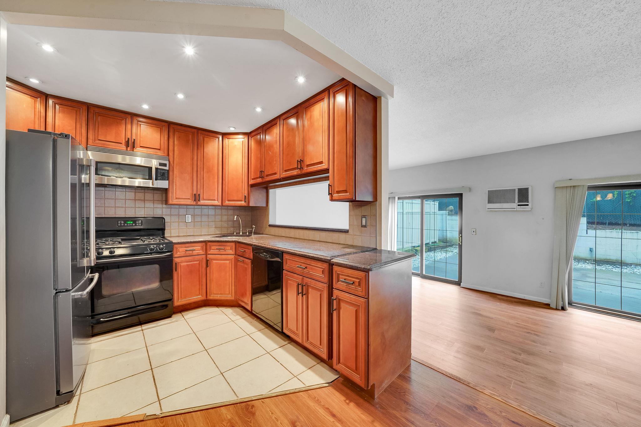 #4 photo, 504 Julius Road, クイーンズ区 College Point , NY 11356