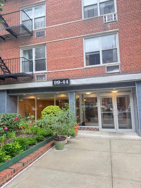 #1 photo, 99-44 67 Road, كوينز Rego Park , NY 11375