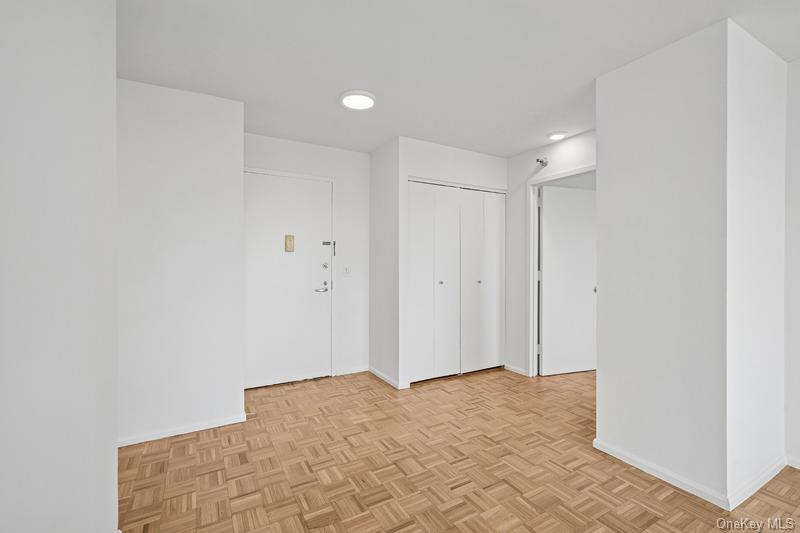 #14 photo, 4-74 48th Avenue, クイーンズ区 Long Island City , NY 11109