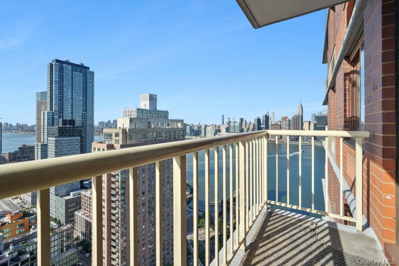 #2 photo, 4-74 48th Avenue, クイーンズ区 Long Island City , NY 11109