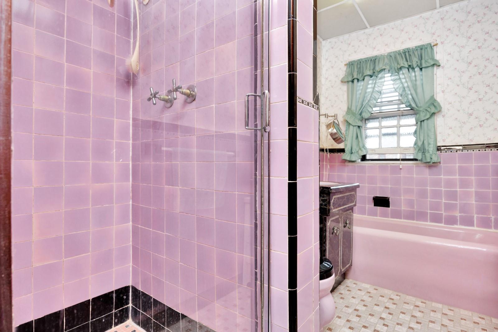 #15 photo, 64-66 82nd Place, クイーンズ区 Middle Village , NY 11379